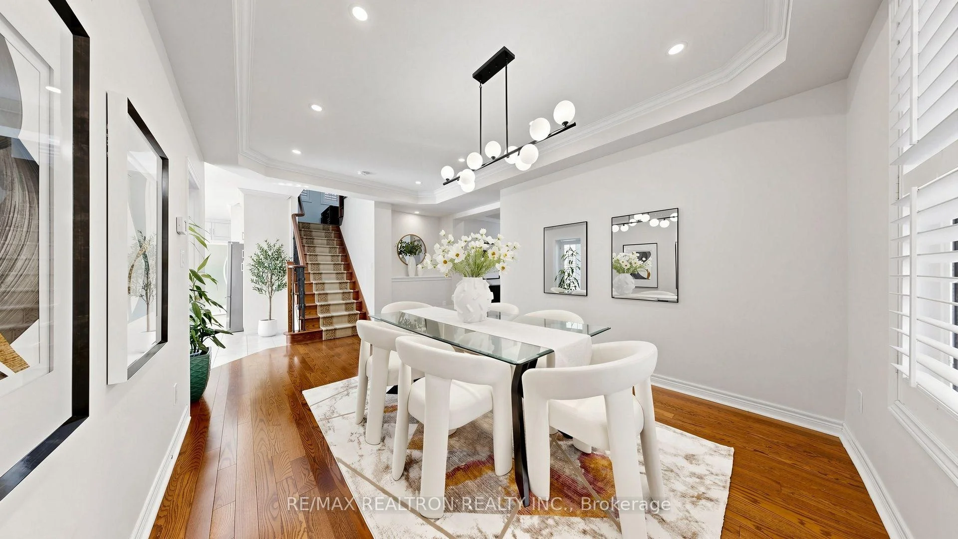 Photo 14 of 15 Edward Roberts Drive, Markham, Victoria Square — HOMEH