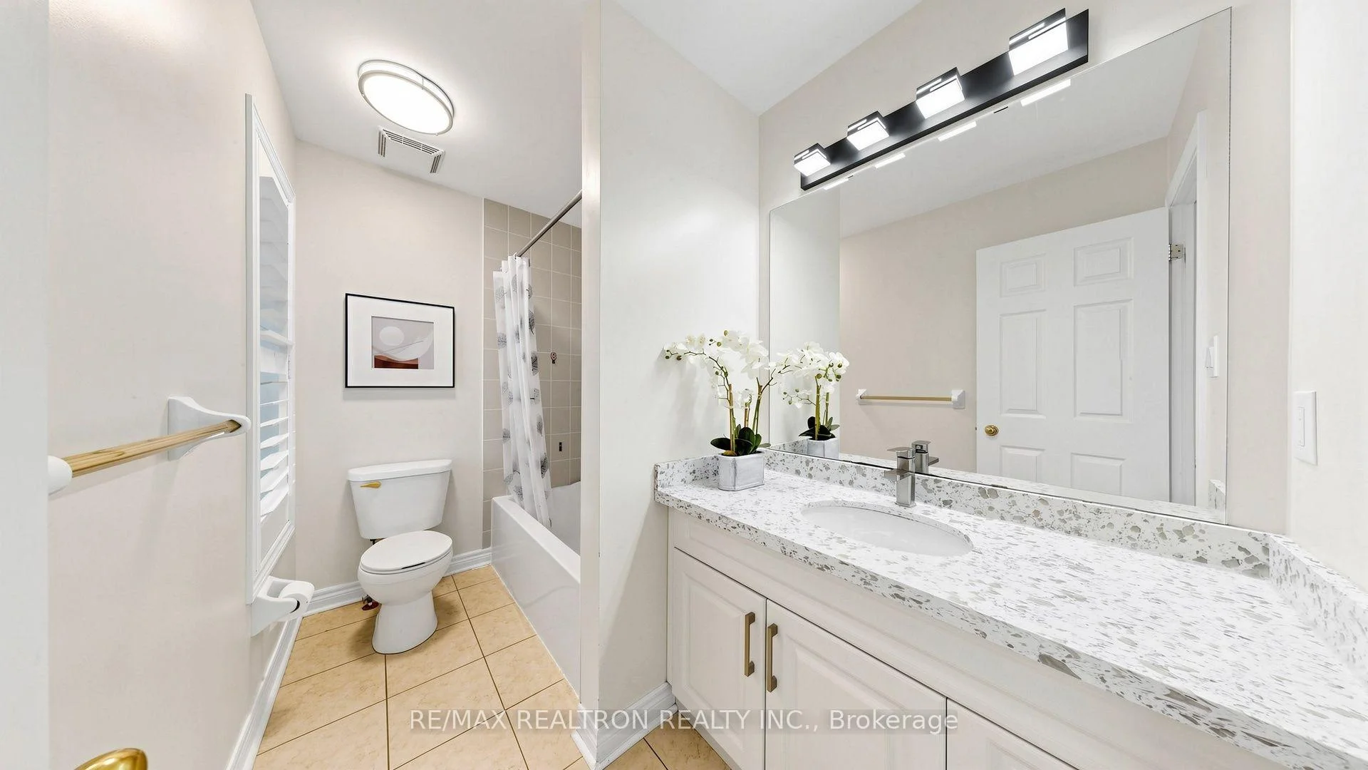 Photo 50 of 15 Edward Roberts Drive, Markham, Victoria Square — HOMEH