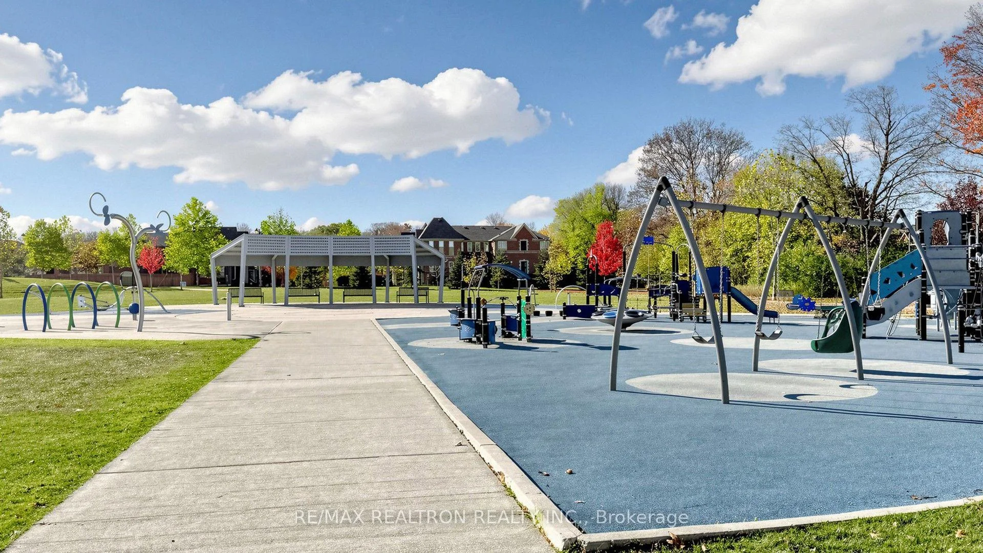 Photo 84 of 15 Edward Roberts Drive, Markham, Victoria Square — HOMEH