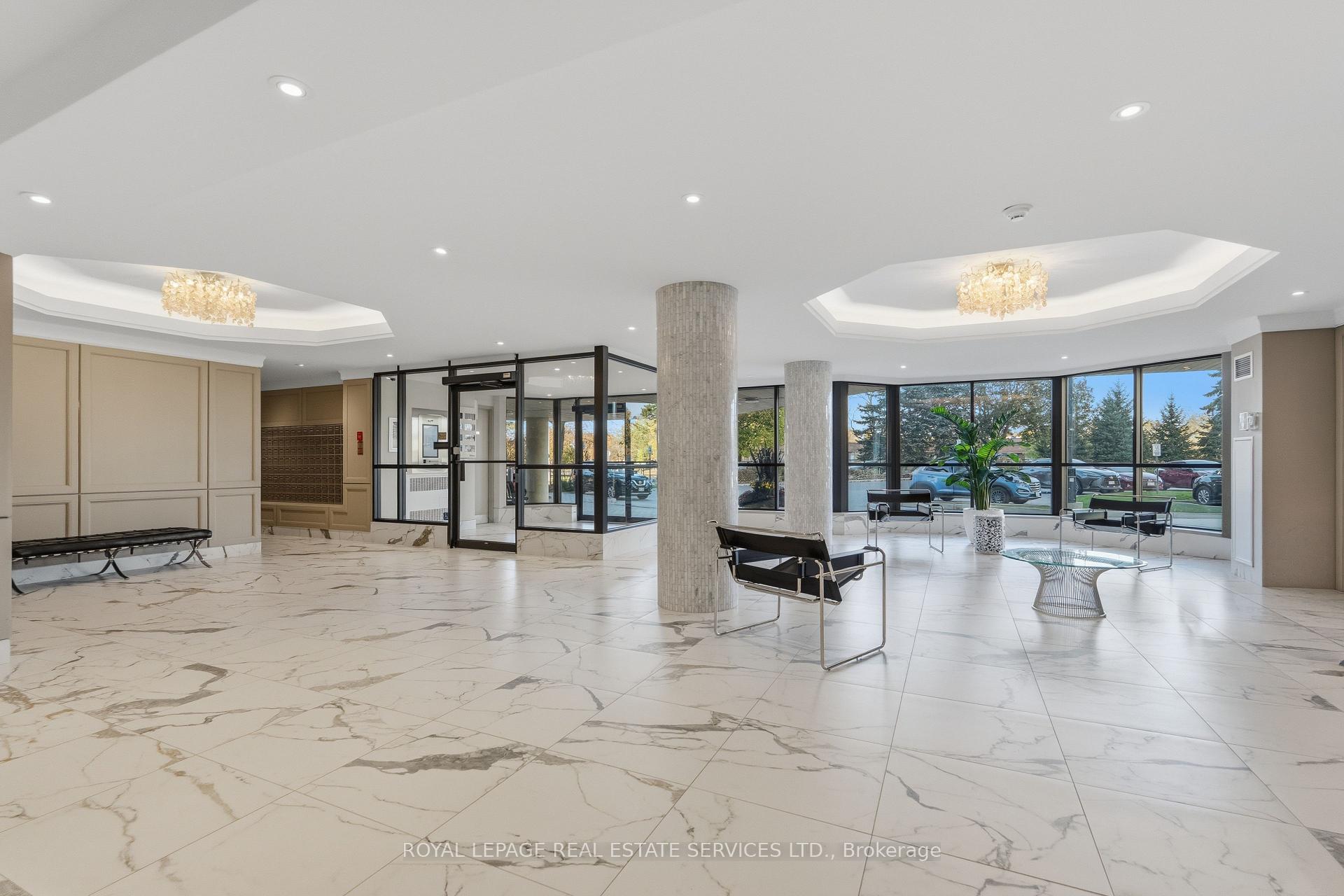 Photo 8 of Unit 1004, 1155 Bough Beeches Boulevard, Mississauga, Rathwood — HOMEH