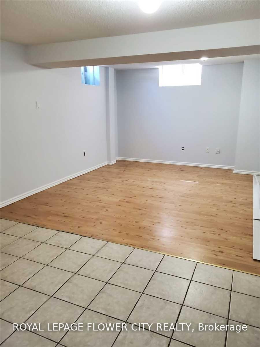 Photo 11 of Unit Basement, 859 Drysdale Drive, Mississauga, East Credit — HOMEH