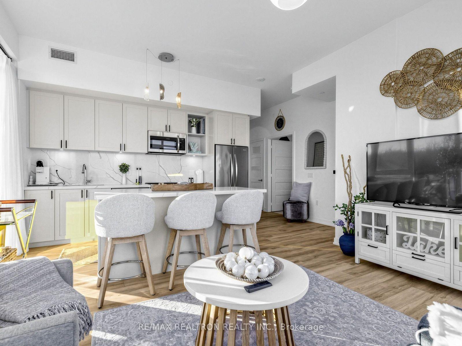 Photo 5 of Unit 610, 333 Sunseeker Avenue, Innisfil, Rural Innisfil — HOMEH