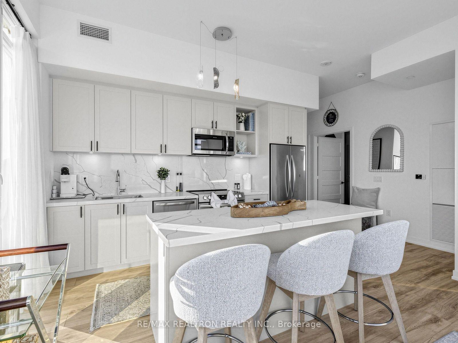 Photo 9 of Unit 610, 333 Sunseeker Avenue, Innisfil, Rural Innisfil — HOMEH