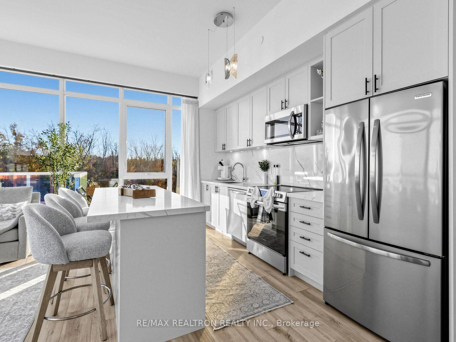 Photo 15 of Unit 610, 333 Sunseeker Avenue, Innisfil, Rural Innisfil — HOMEH