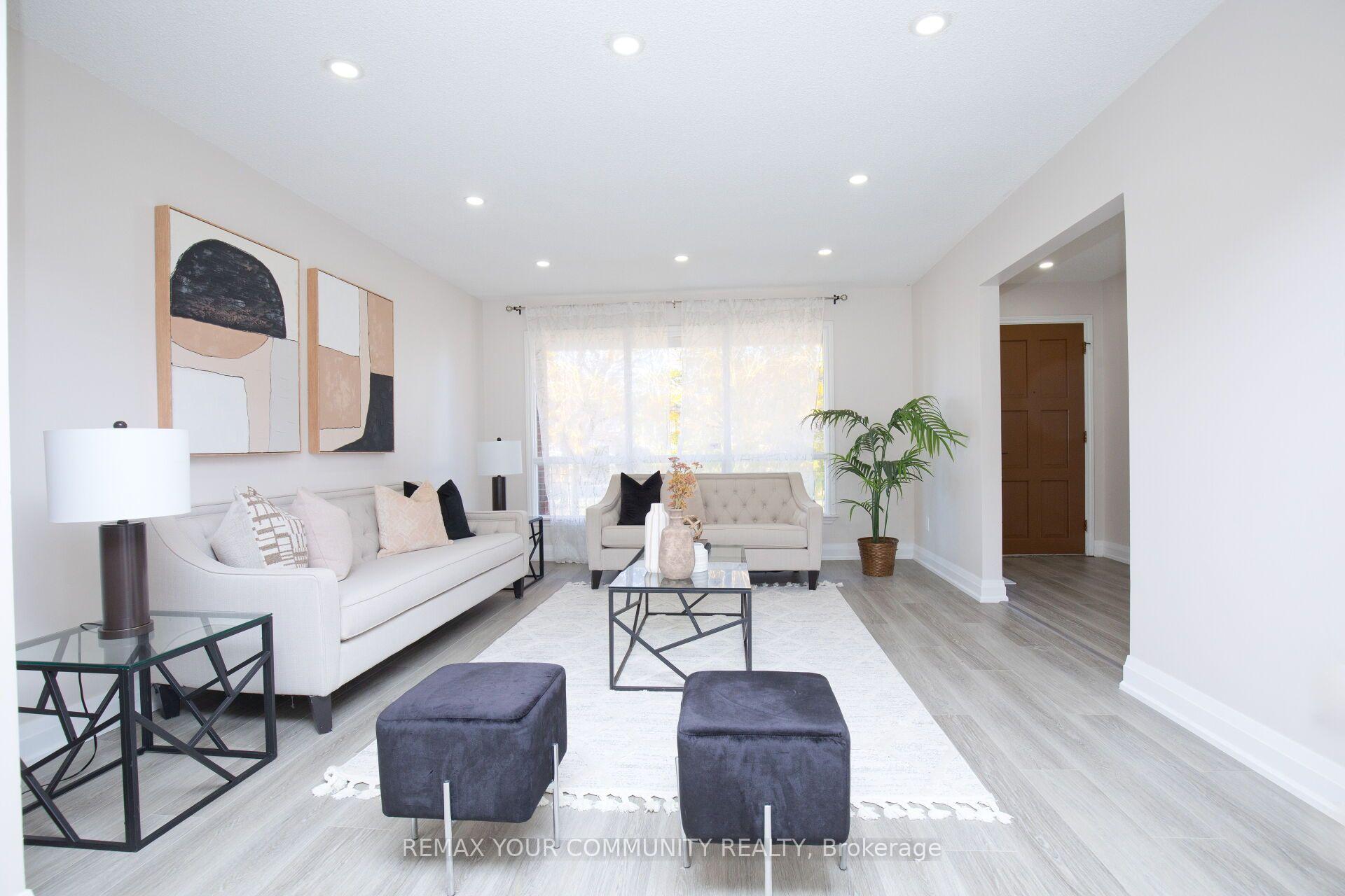 Photo 4 of 27 Moffatt Avenue, Brampton, Fletcher's West — HOMEH