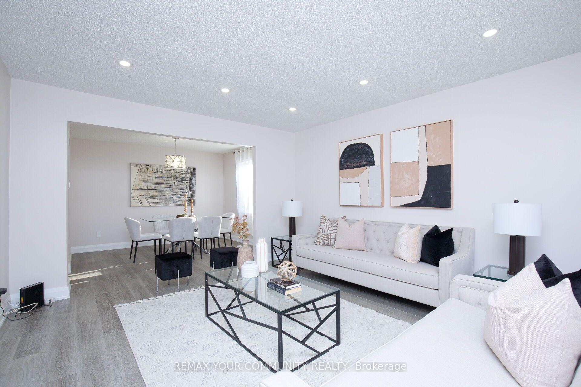 Photo 5 of 27 Moffatt Avenue, Brampton, Fletcher's West — HOMEH