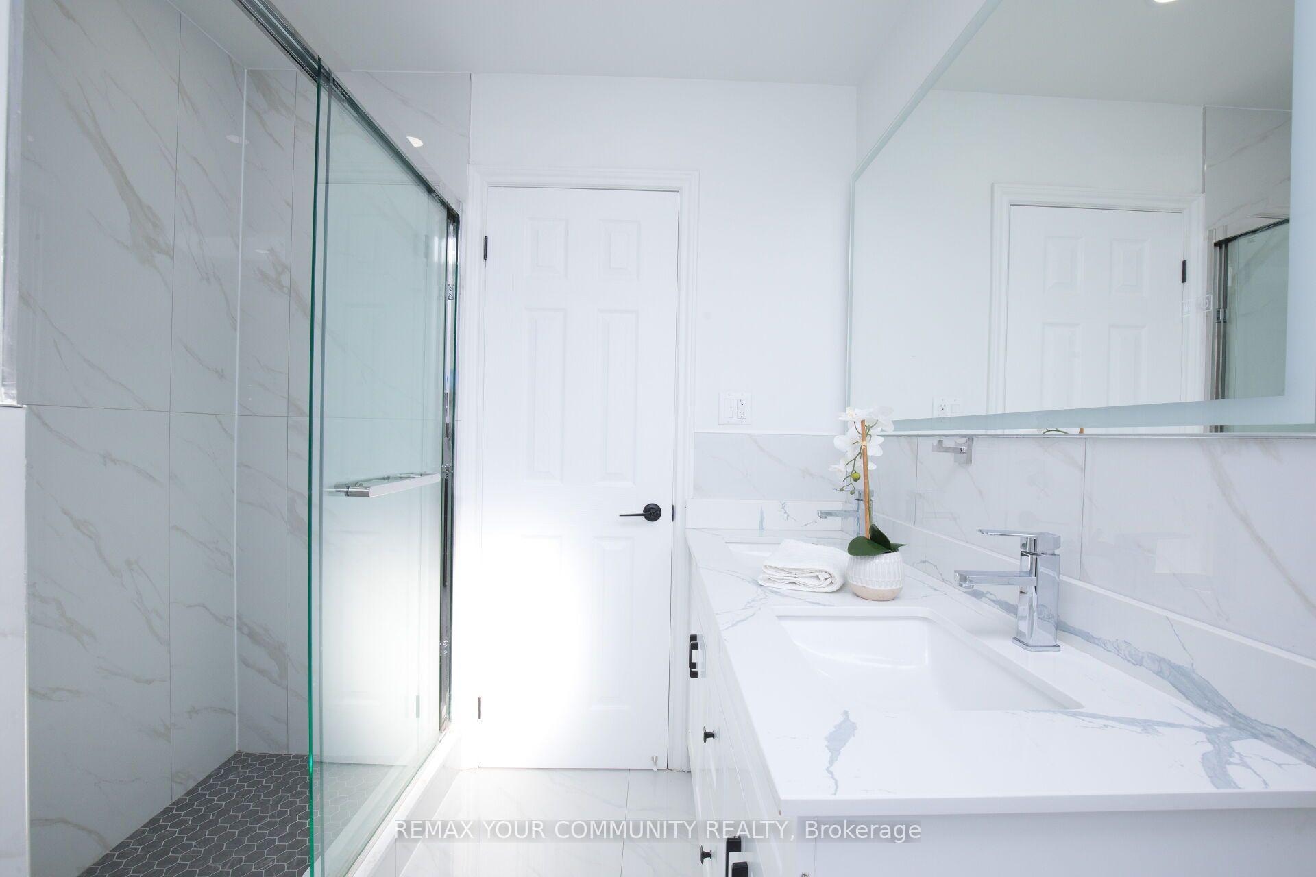 Photo 16 of 27 Moffatt Avenue, Brampton, Fletcher's West — HOMEH