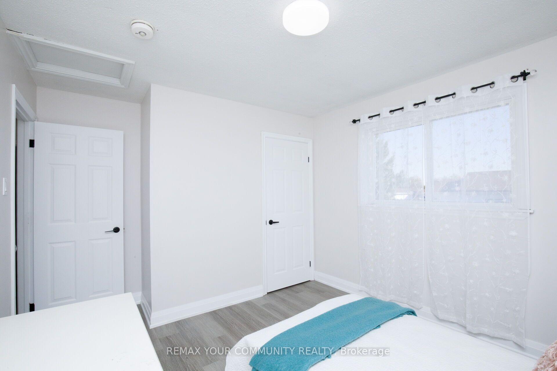 Photo 20 of 27 Moffatt Avenue, Brampton, Fletcher's West — HOMEH