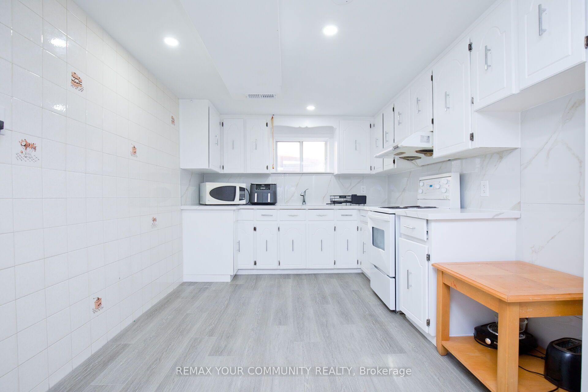 Photo 23 of 27 Moffatt Avenue, Brampton, Fletcher's West — HOMEH