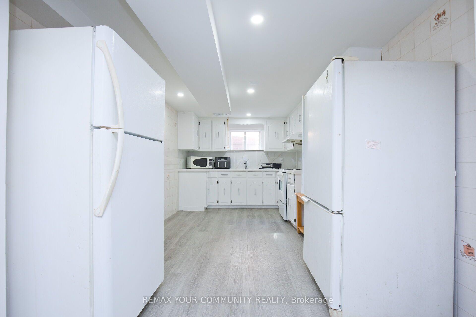 Photo 24 of 27 Moffatt Avenue, Brampton, Fletcher's West — HOMEH