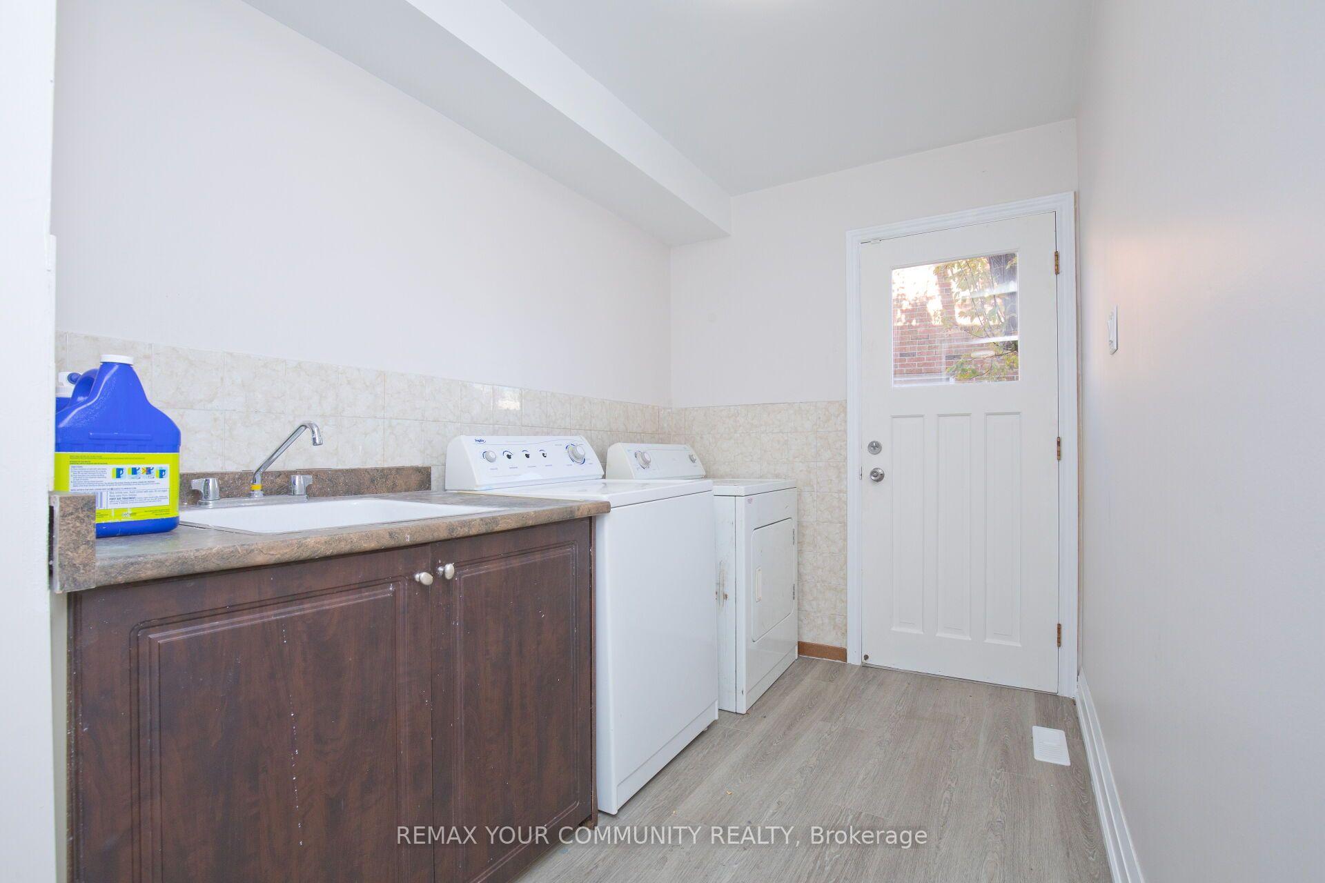 Photo 34 of 27 Moffatt Avenue, Brampton, Fletcher's West — HOMEH