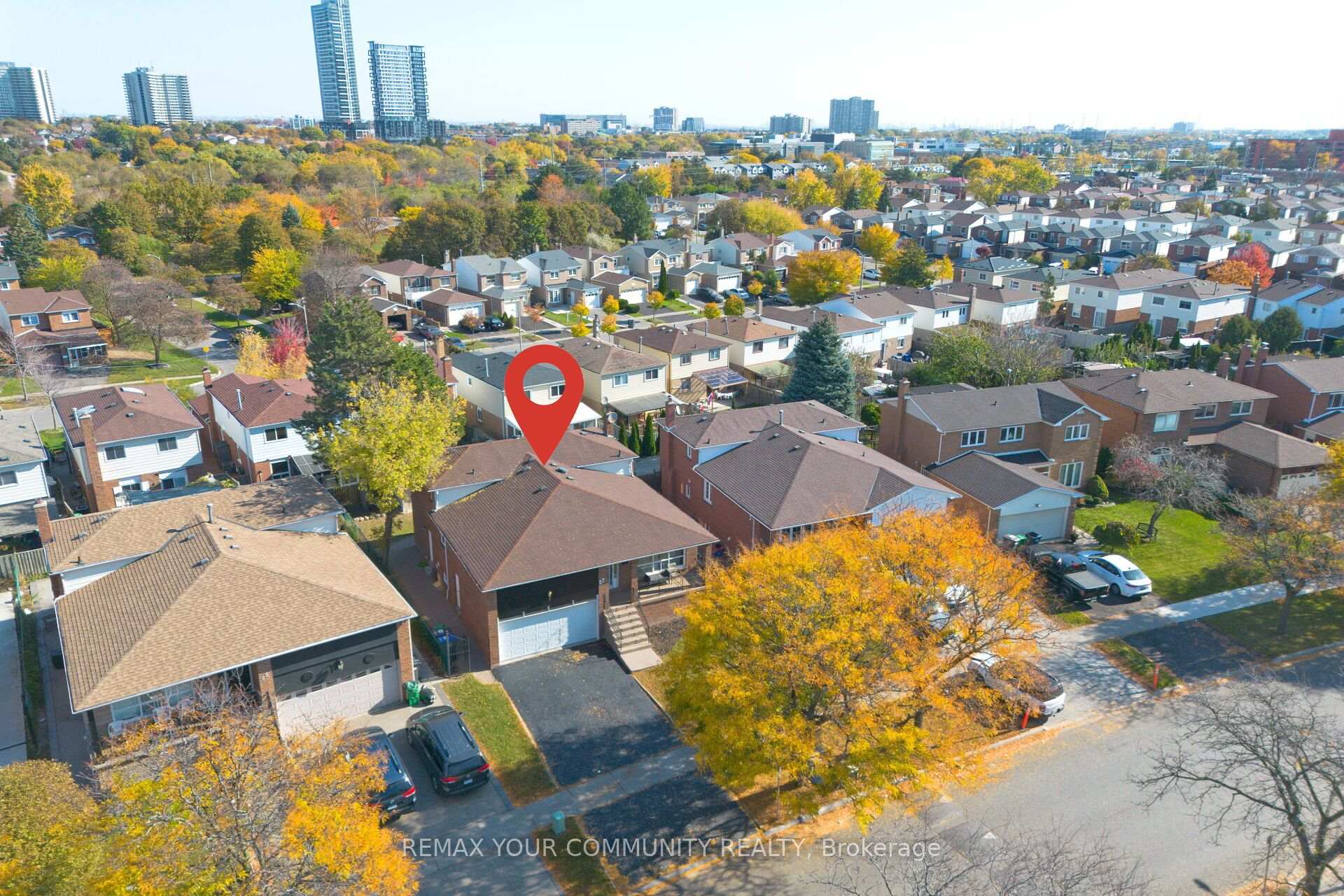 Photo 39 of 27 Moffatt Avenue, Brampton, Fletcher's West — HOMEH