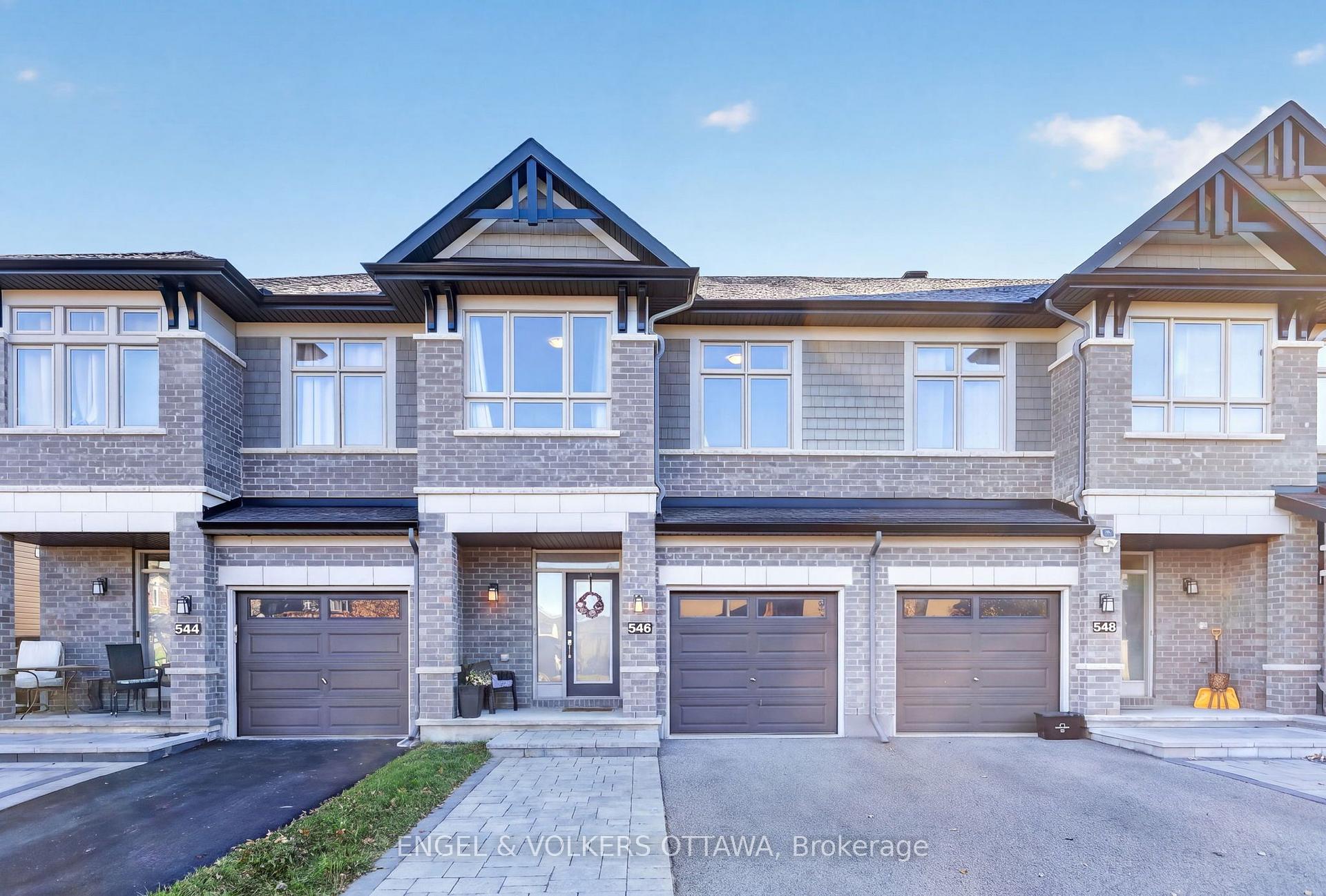 Photo 2 of 546 Rowers Way, Ottawa, Riverside South/Gloucester Glen — HOMEH