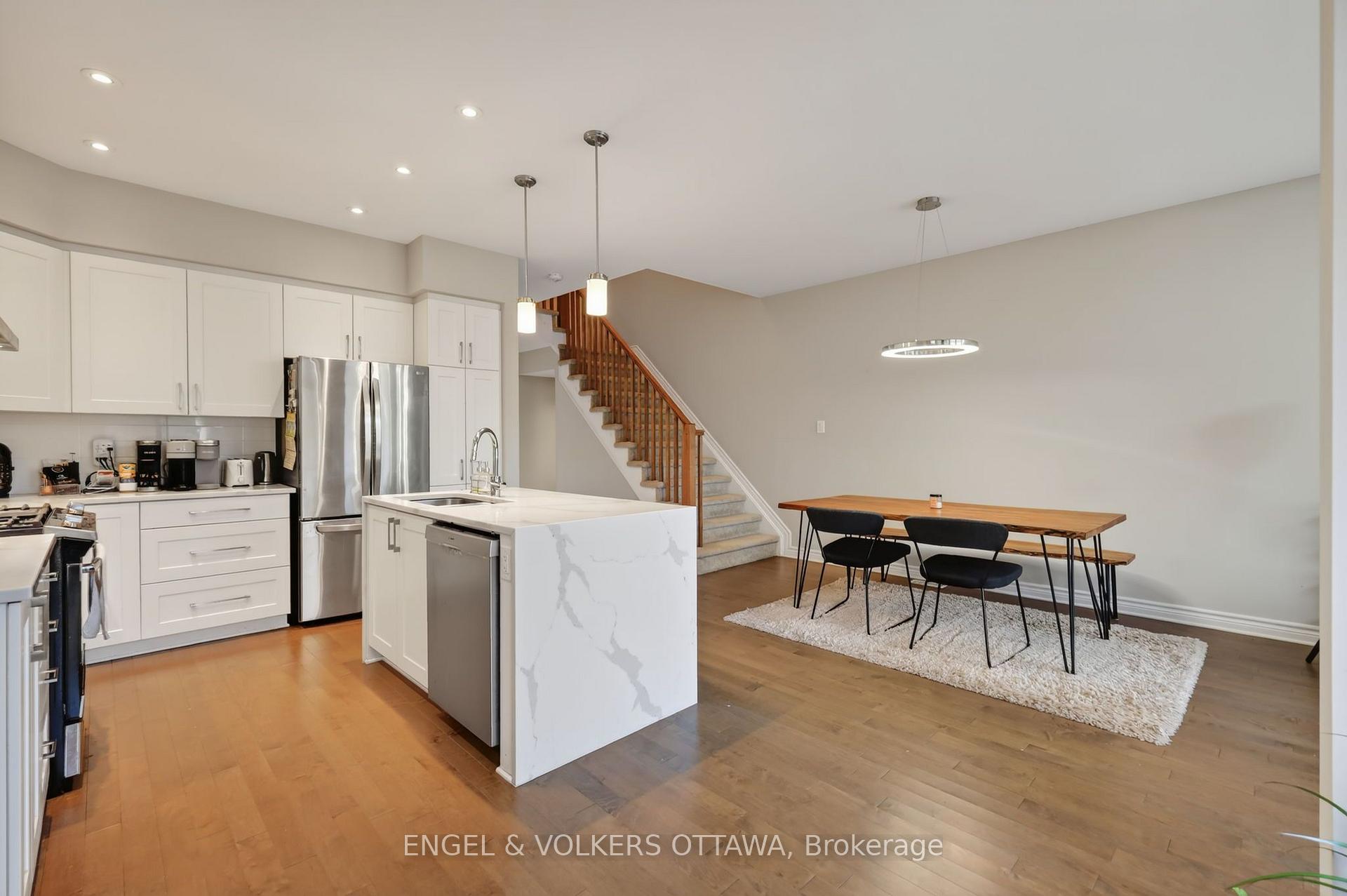 Photo 19 of 546 Rowers Way, Ottawa, Riverside South/Gloucester Glen — HOMEH