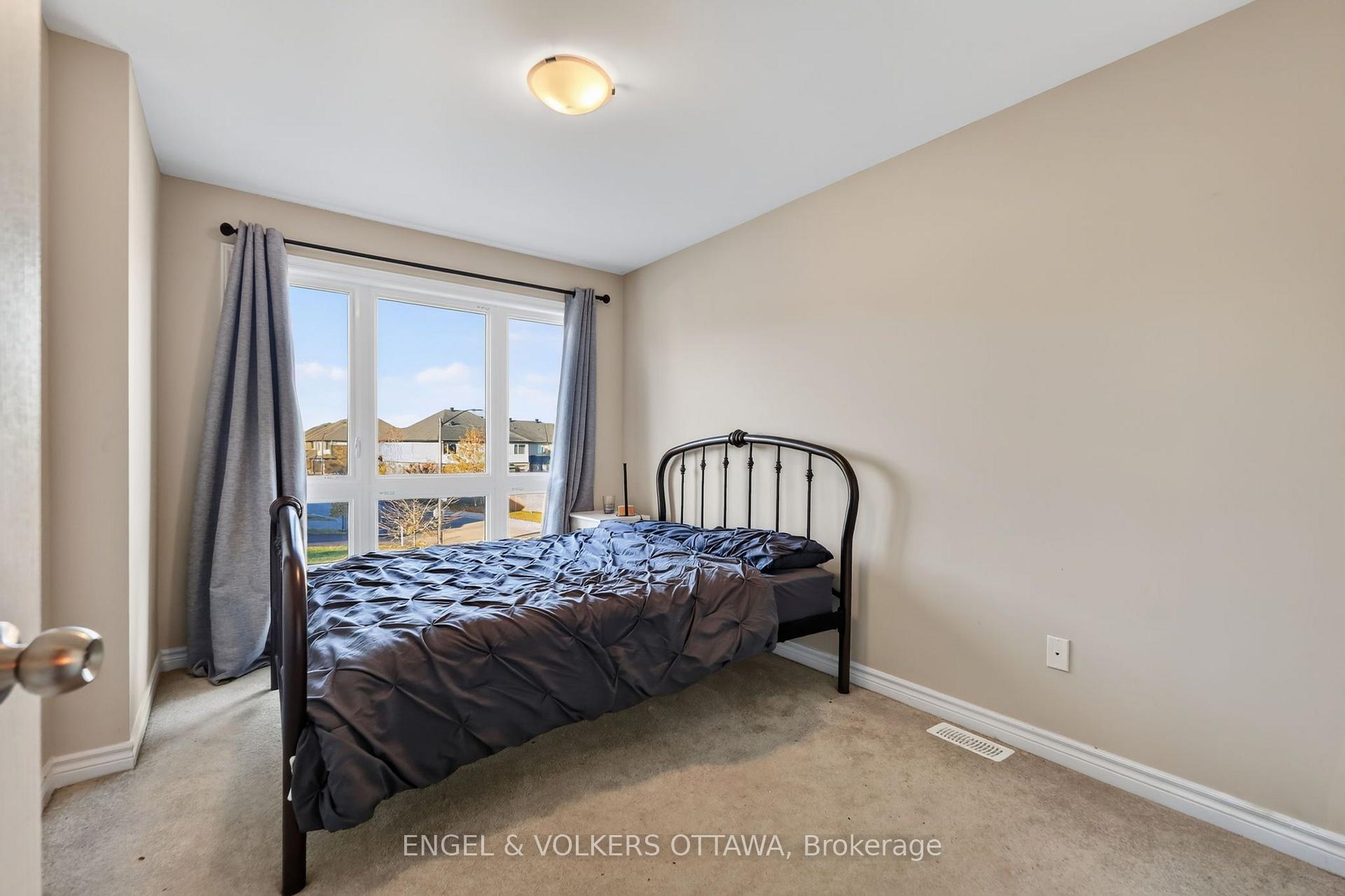 Photo 36 of 546 Rowers Way, Ottawa, Riverside South/Gloucester Glen — HOMEH