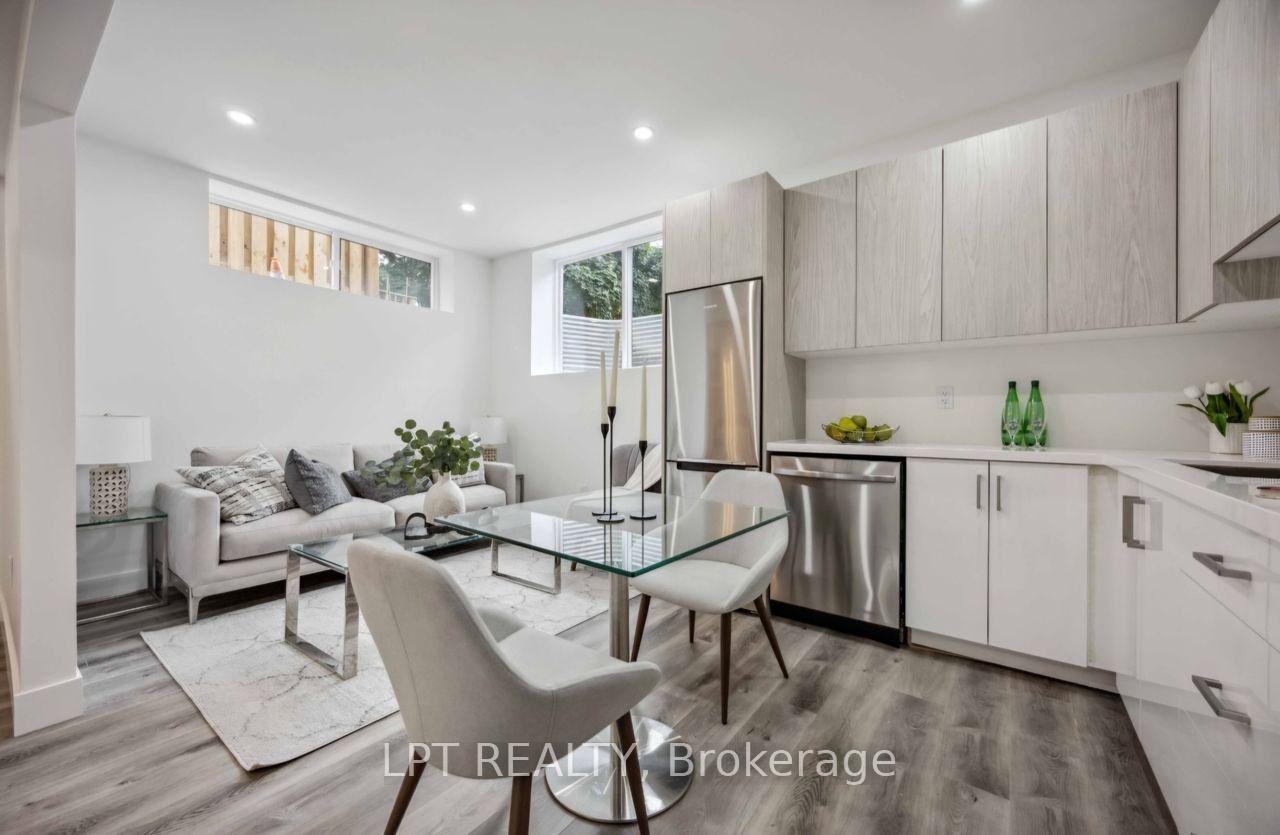Photo 5 of Unit 3, 19 Hatfield Crescent, Etobicoke, Elms-Old Rexdale — HOMEH