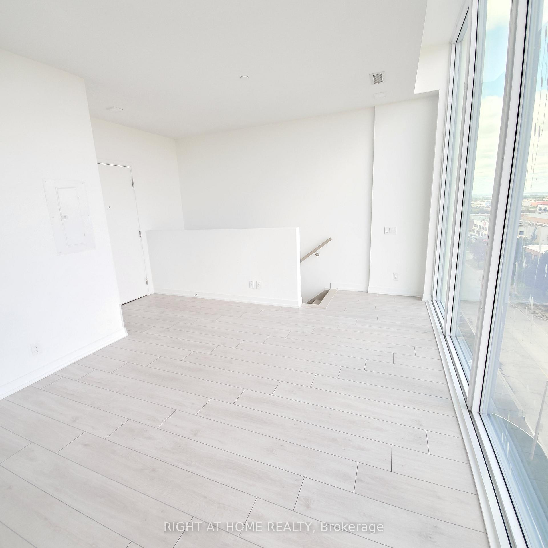 Photo 3 of Unit 808, 950 Portage Parkway, Vaughan, Vaughan Corporate Centre — HOMEH