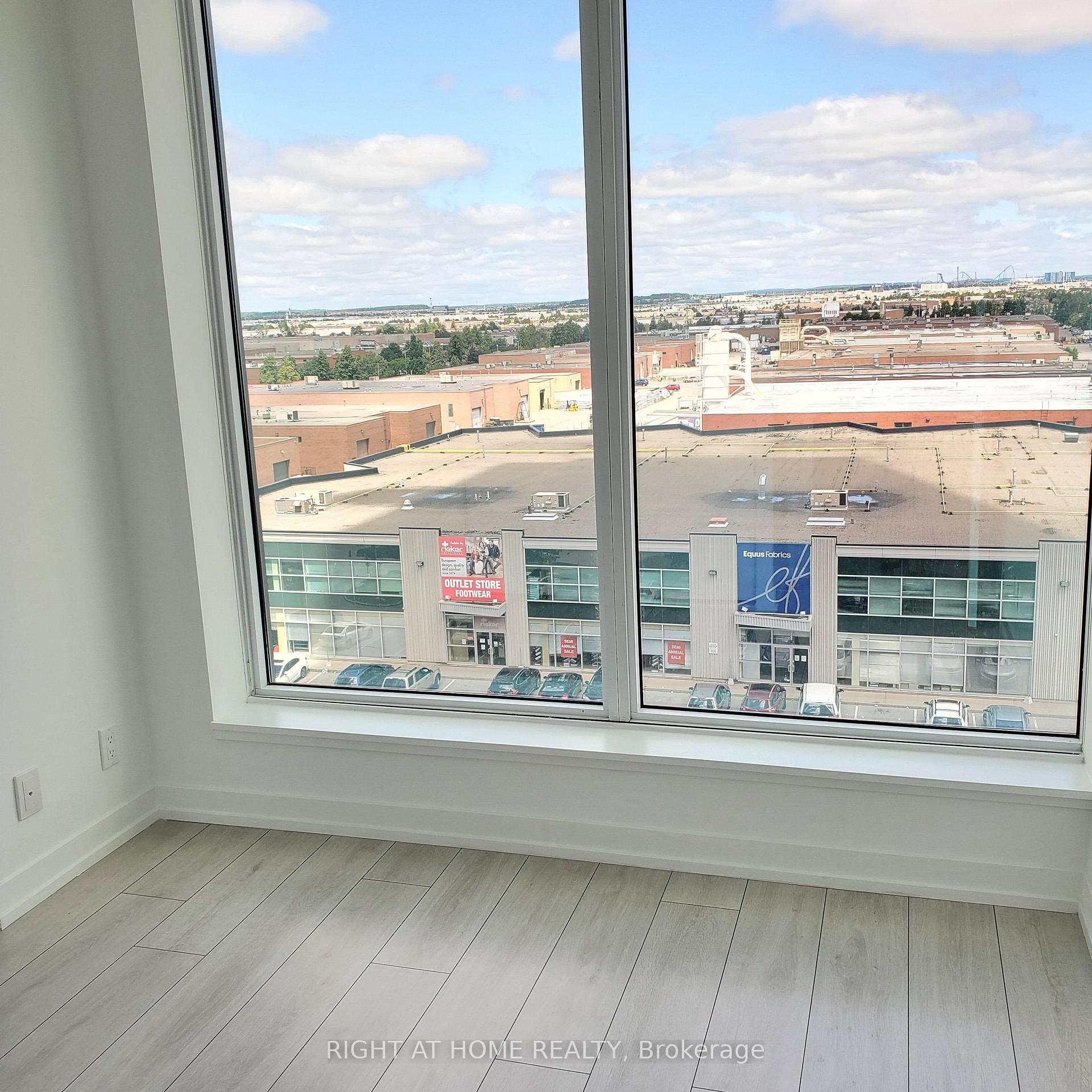 Photo 10 of Unit 808, 950 Portage Parkway, Vaughan, Vaughan Corporate Centre — HOMEH