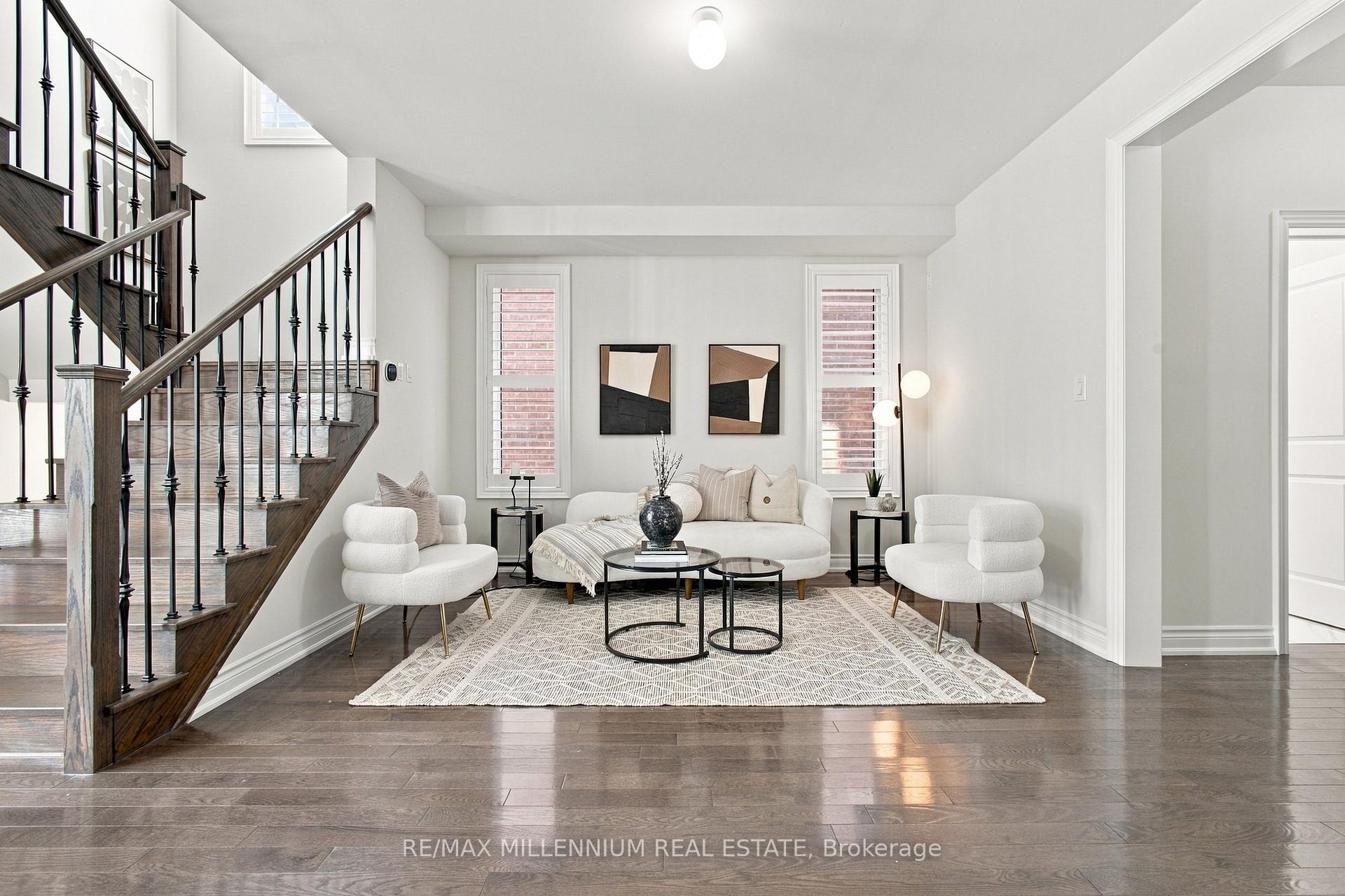 Photo 6 of 109 Alistair Crescent, Vaughan, Kleinburg — HOMEH