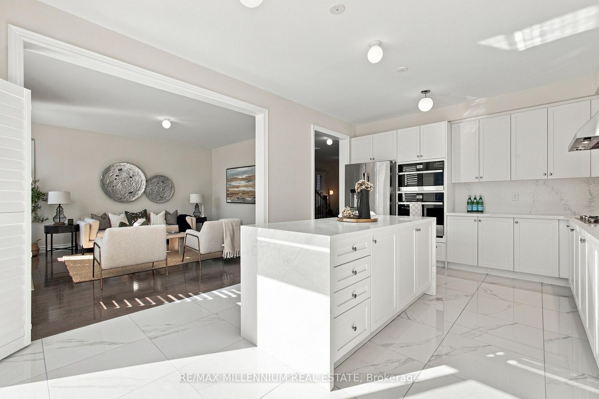 Photo 14 of 109 Alistair Crescent, Vaughan, Kleinburg — HOMEH