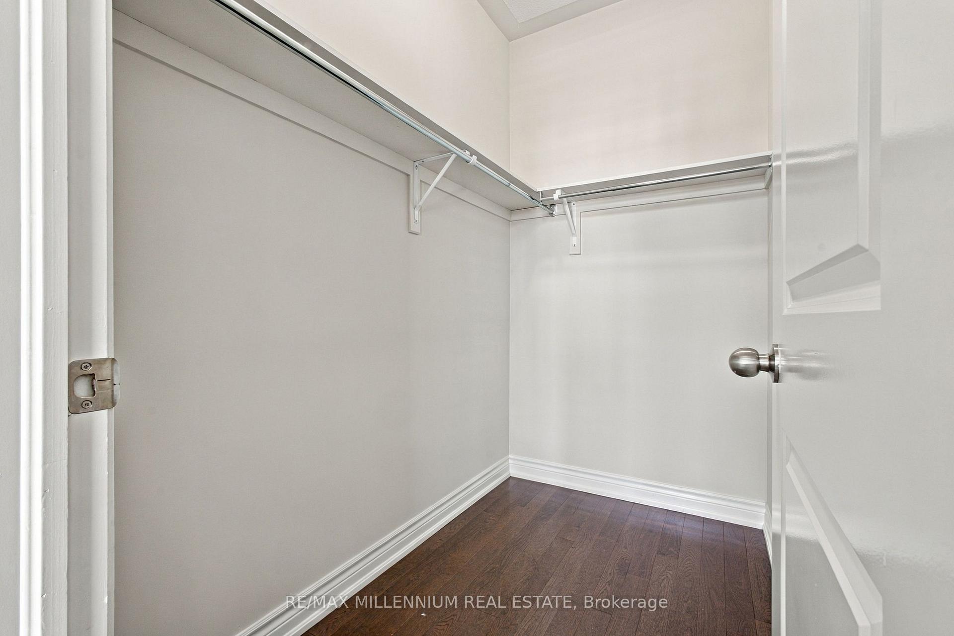 Photo 29 of 109 Alistair Crescent, Vaughan, Kleinburg — HOMEH