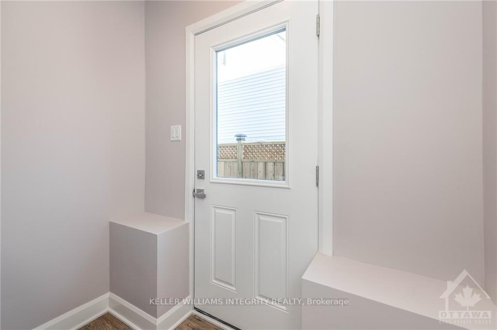 Photo 5 of Unit B, 366 Fullerton Avenue, Ottawa, Overbrook/Castle Heights — HOMEH