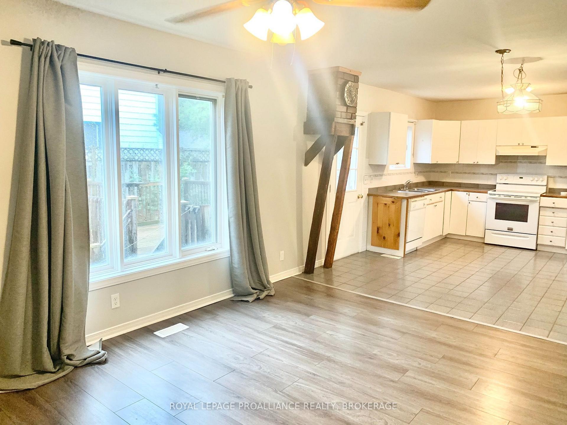 Photo 5 of 818 Division Street, Kingston, East of Sir John A. Blvd — HOMEH
