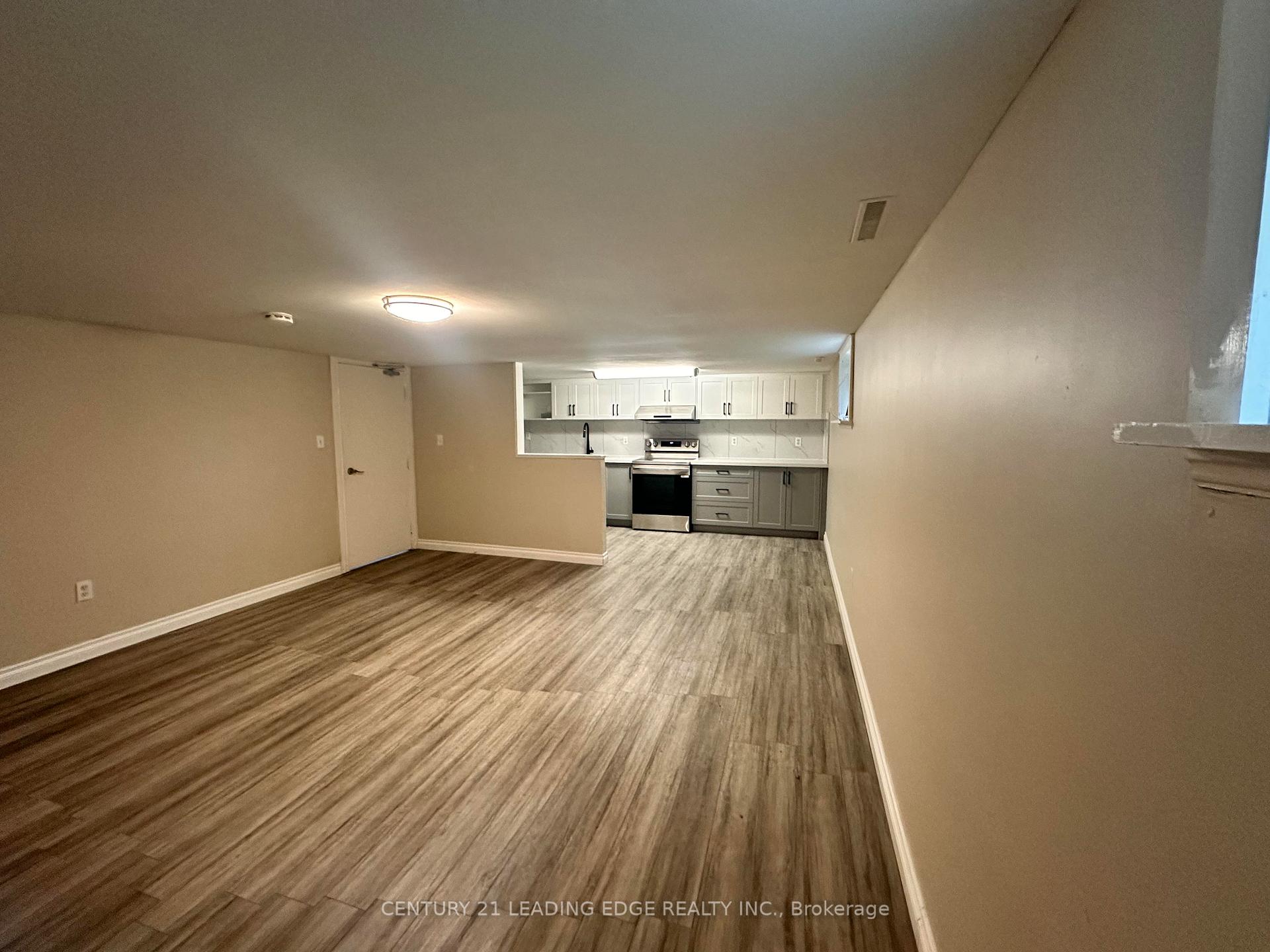 Photo 4 of Unit BSMT, 92 Thickson Road N, Whitby, Blue Grass Meadows — HOMEH