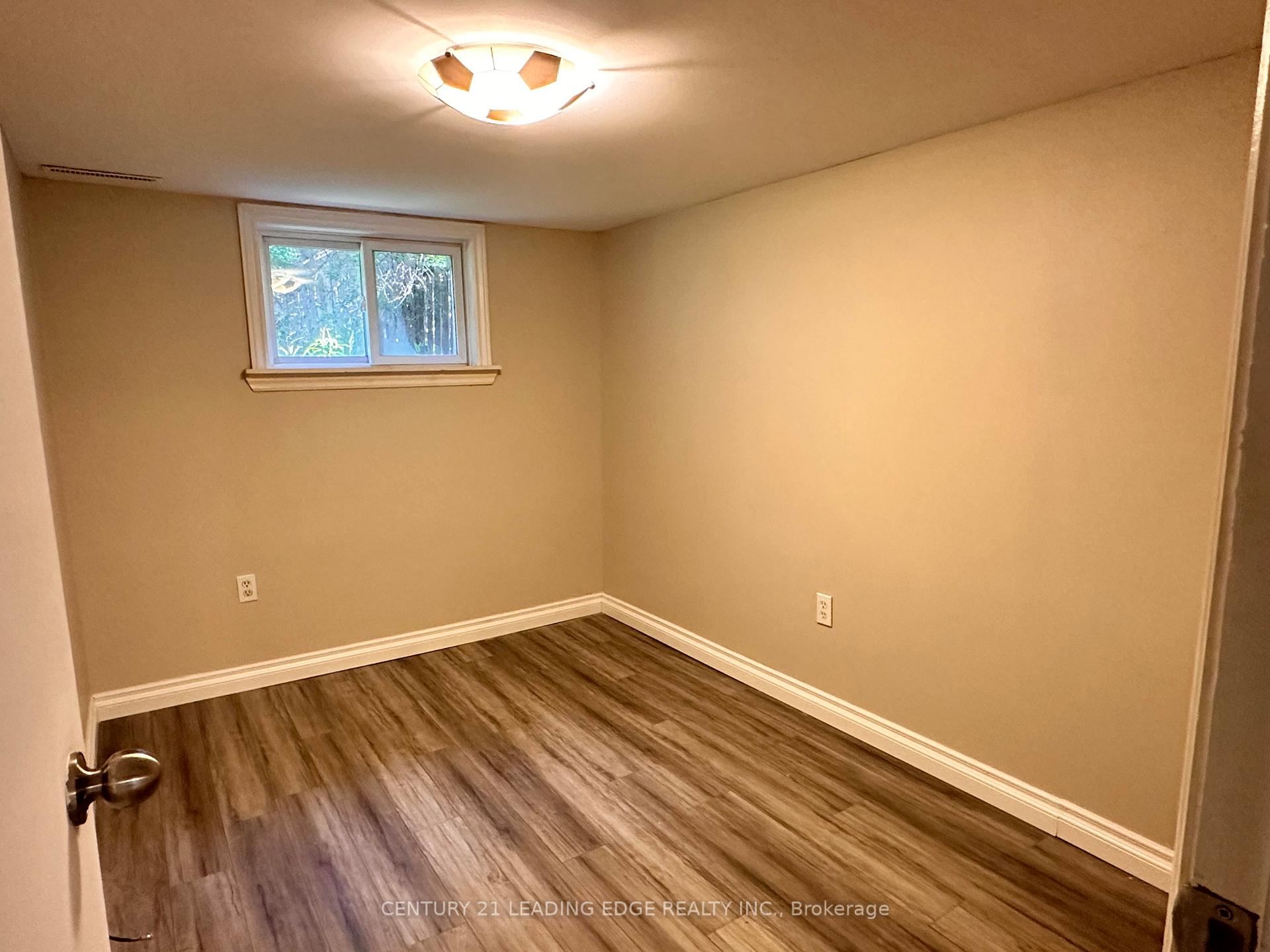 Photo 8 of Unit BSMT, 92 Thickson Road N, Whitby, Blue Grass Meadows — HOMEH