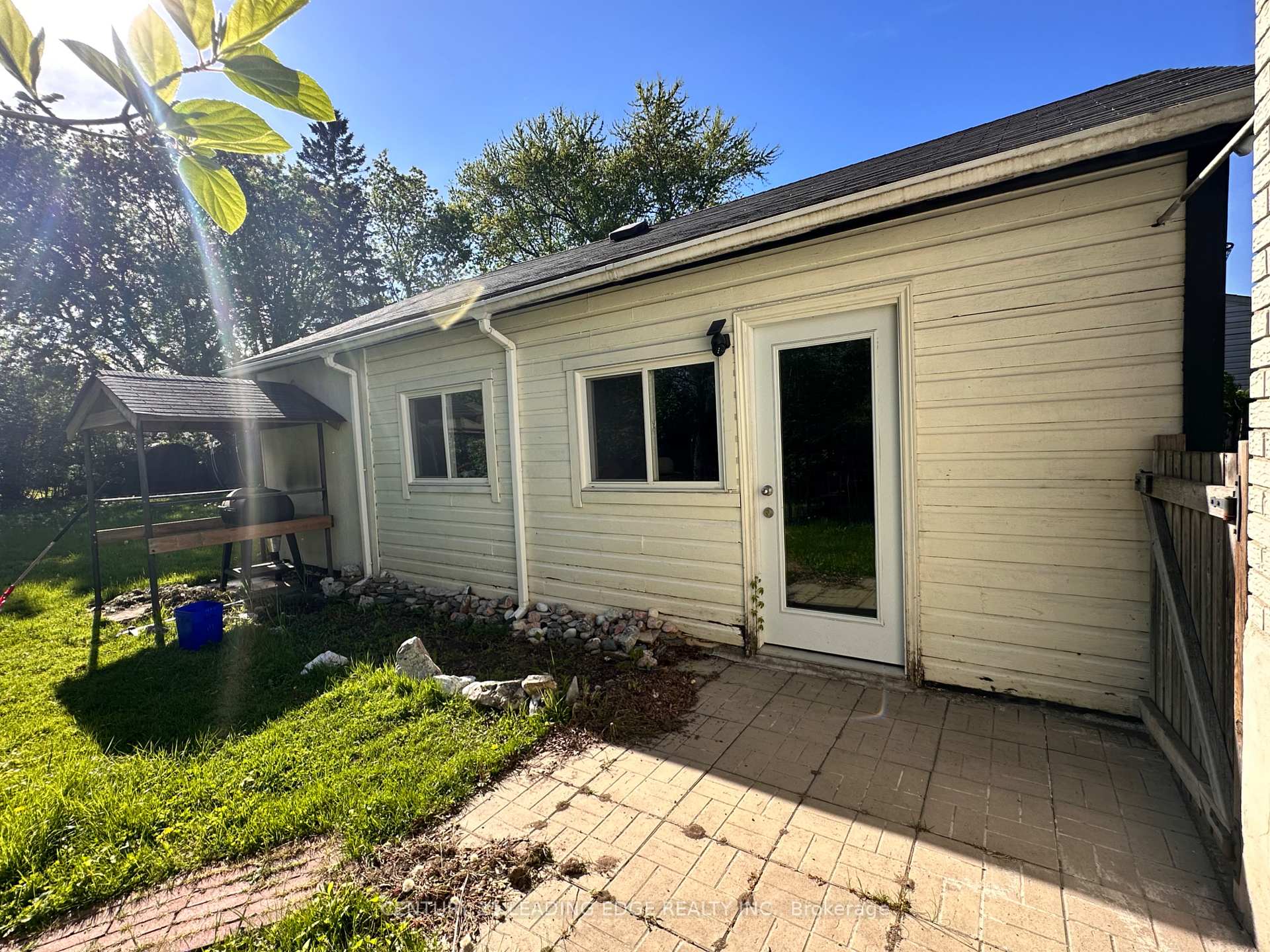 Photo 10 of Unit BSMT, 92 Thickson Road N, Whitby, Blue Grass Meadows — HOMEH