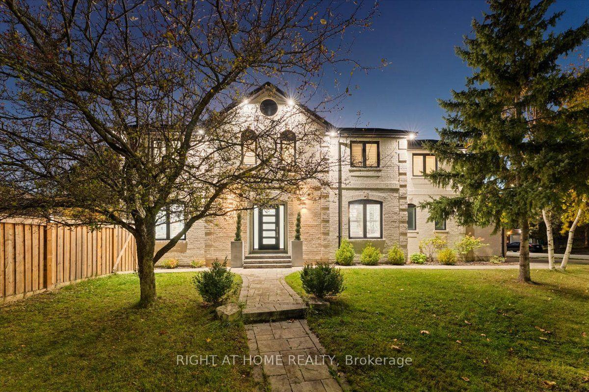 Photo 2 of 5330 Flatford Road, Mississauga, East Credit — HOMEH