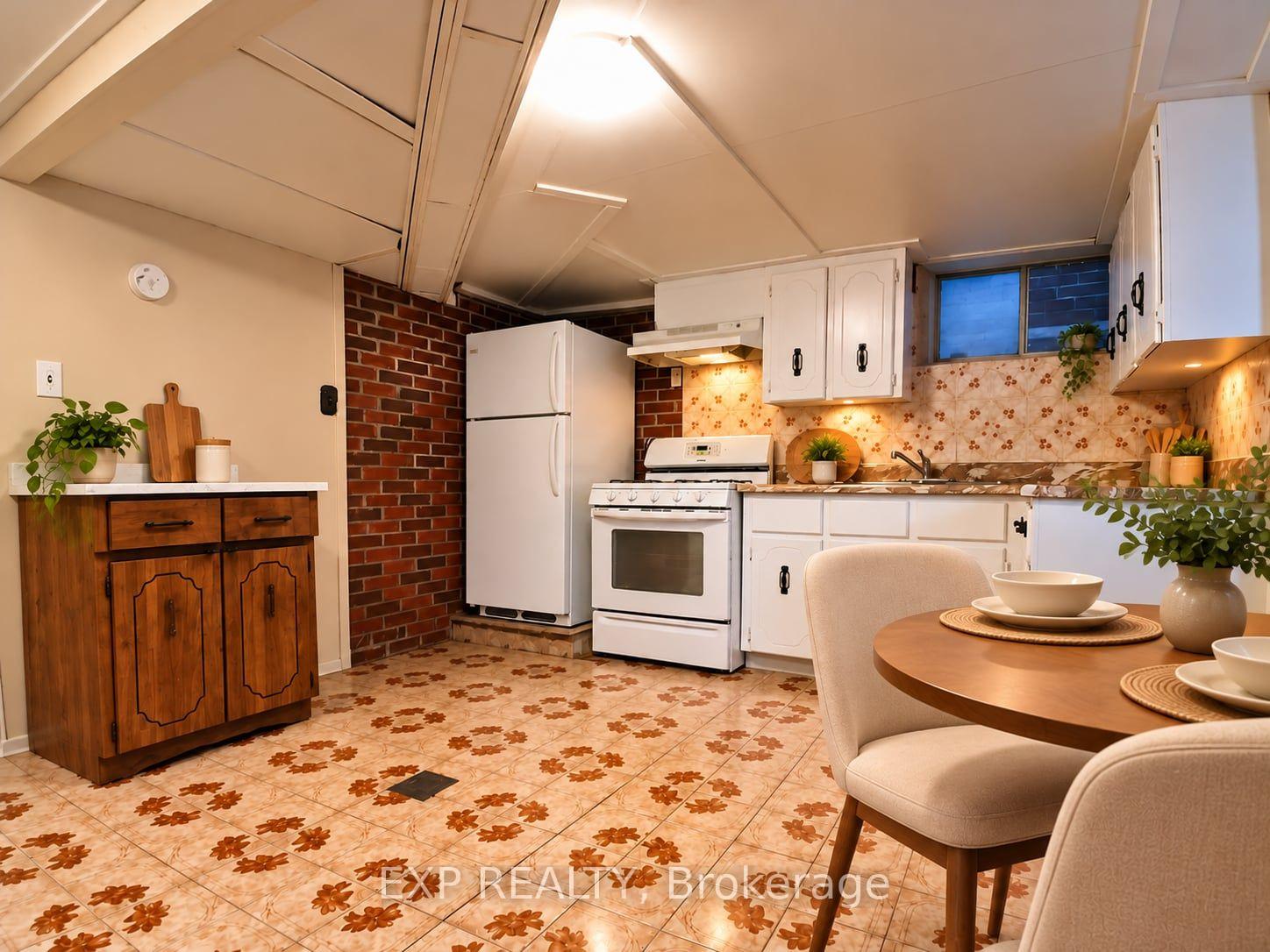 Photo 3 of Unit Lower Level, 310 Westwood Avenue, Toronto, East York — HOMEH