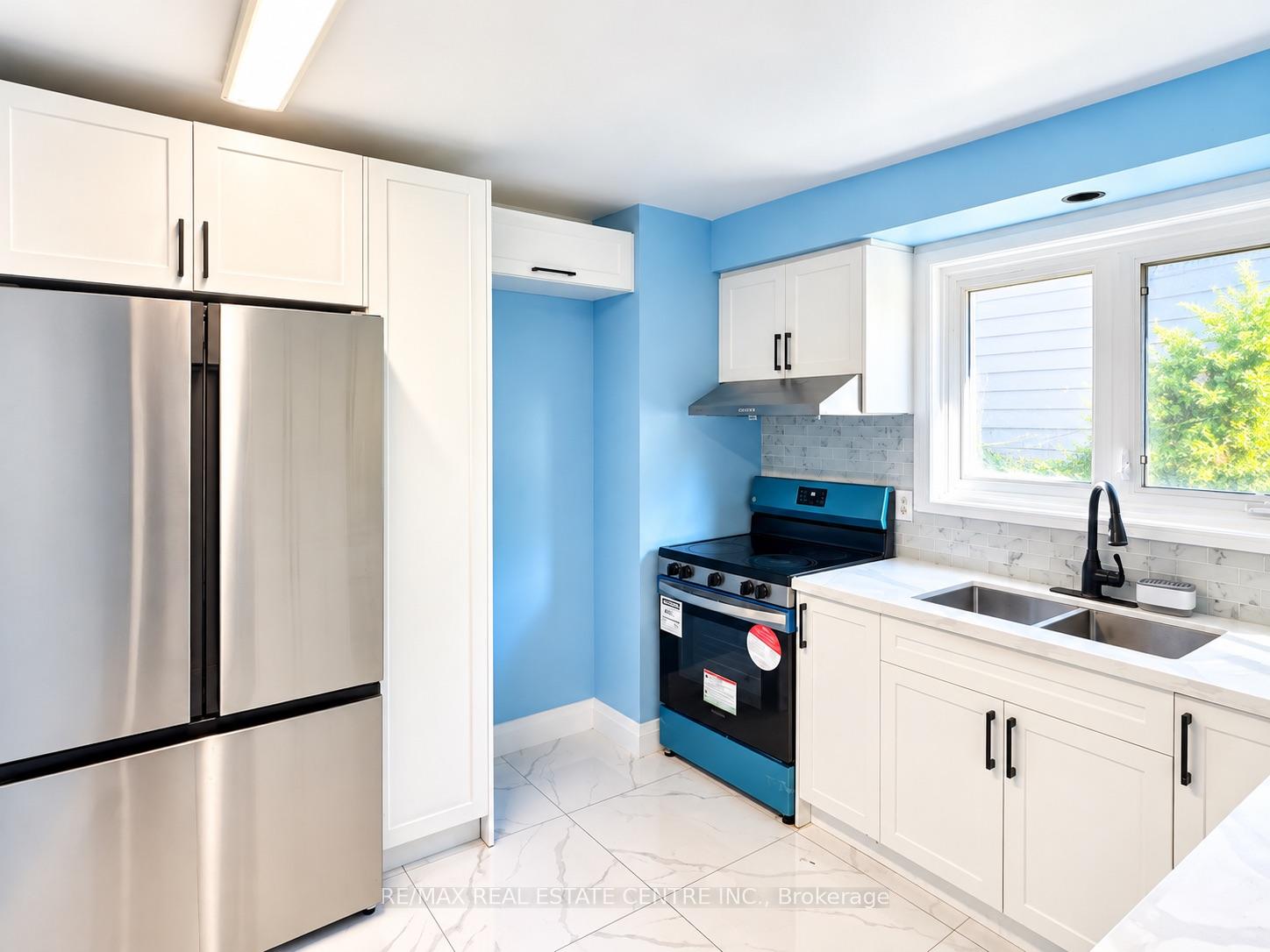 Photo 15 of 3722 Ellengale Drive, Mississauga, Erindale — HOMEH