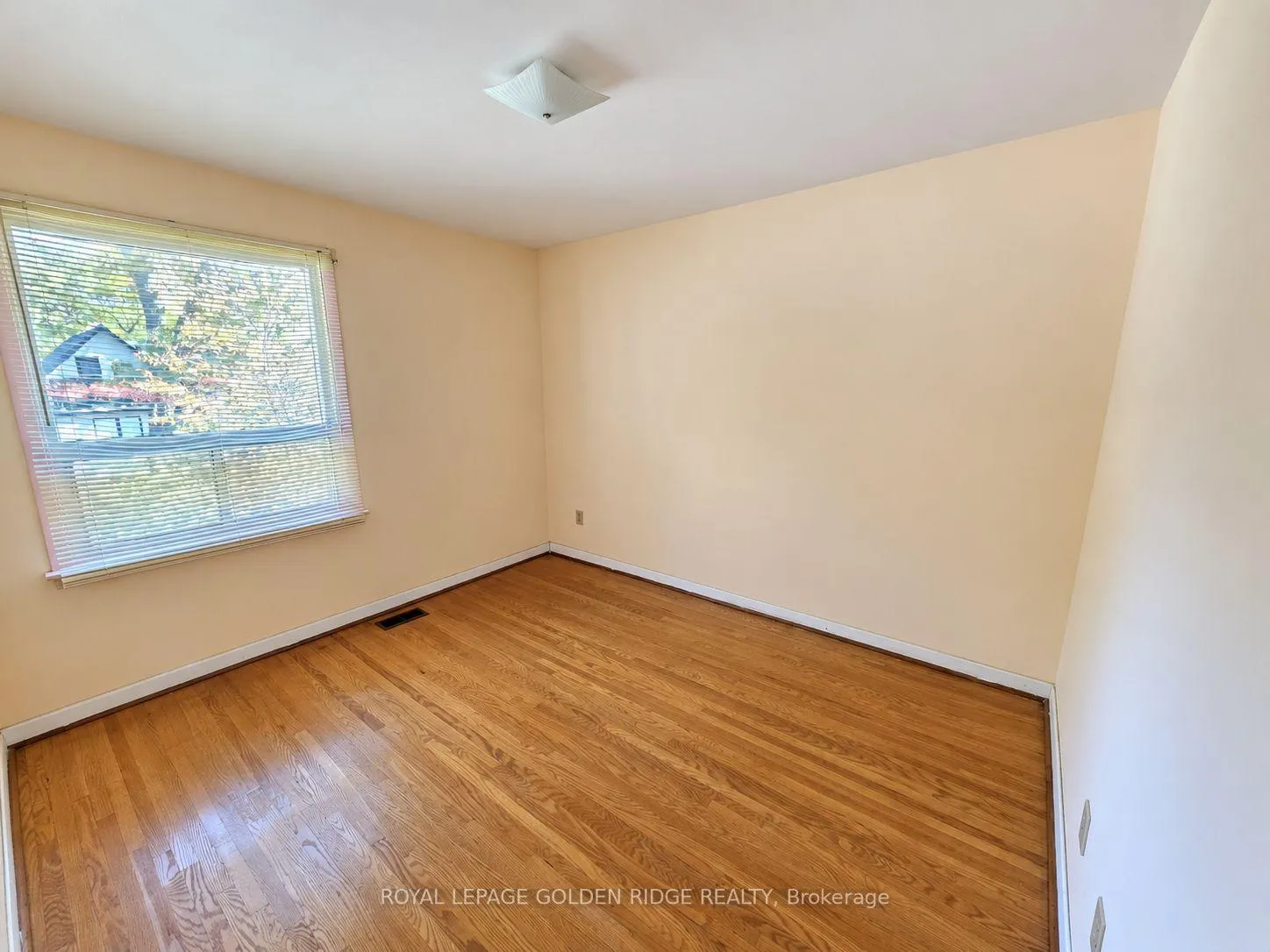 Photo 13 of 89 Spruce Hill Road, Toronto, The Beaches — HOMEH
