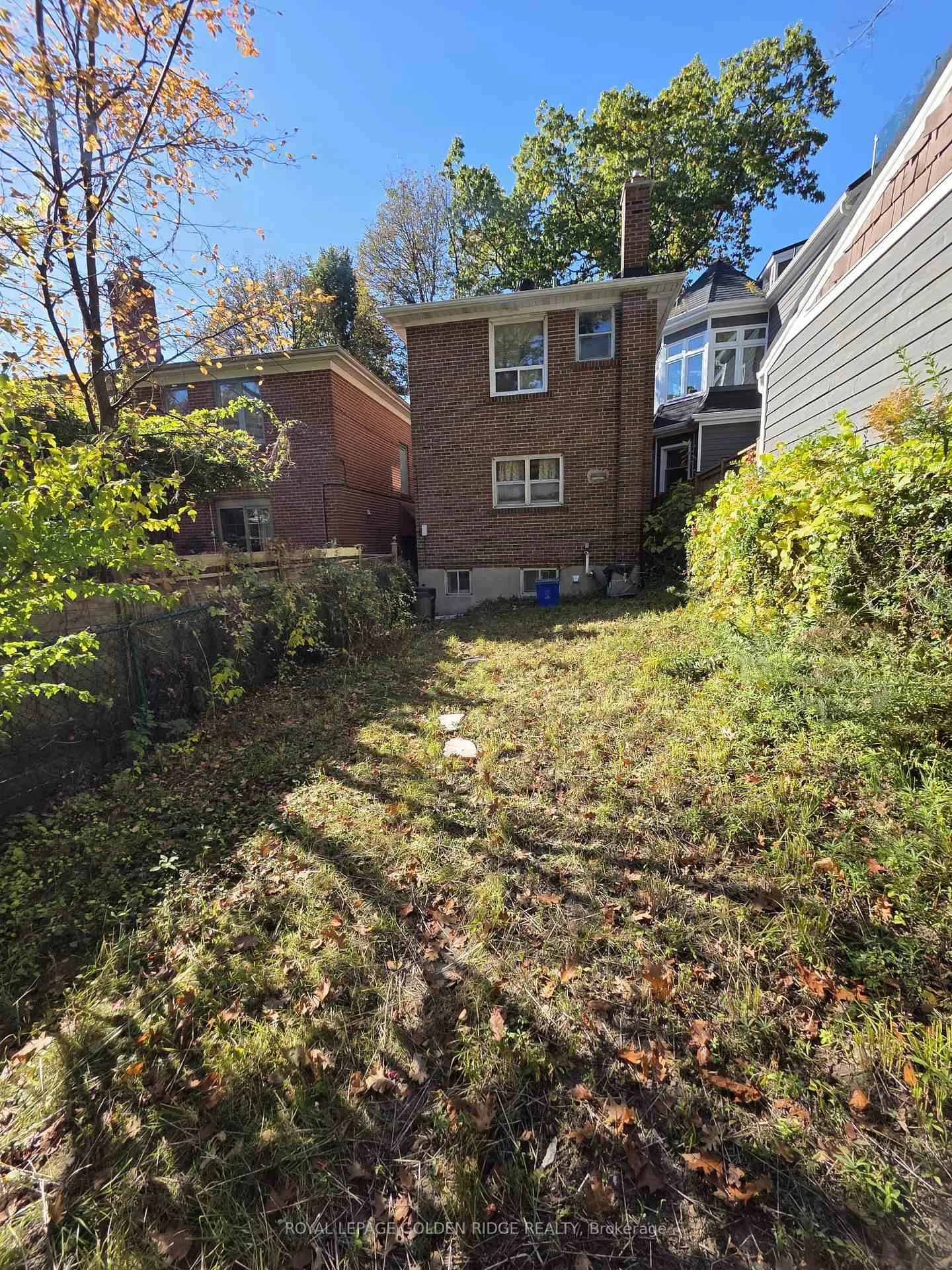Photo 15 of 89 Spruce Hill Road, Toronto, The Beaches — HOMEH