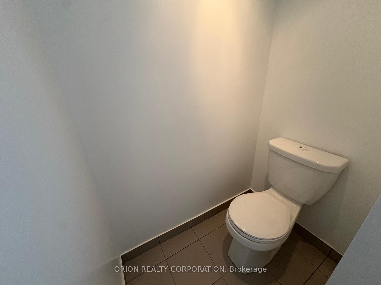 Photo 12 of Unit 1105, 35 Brian Peck Crescent, Toronto, Thorncliffe Park — HOMEH