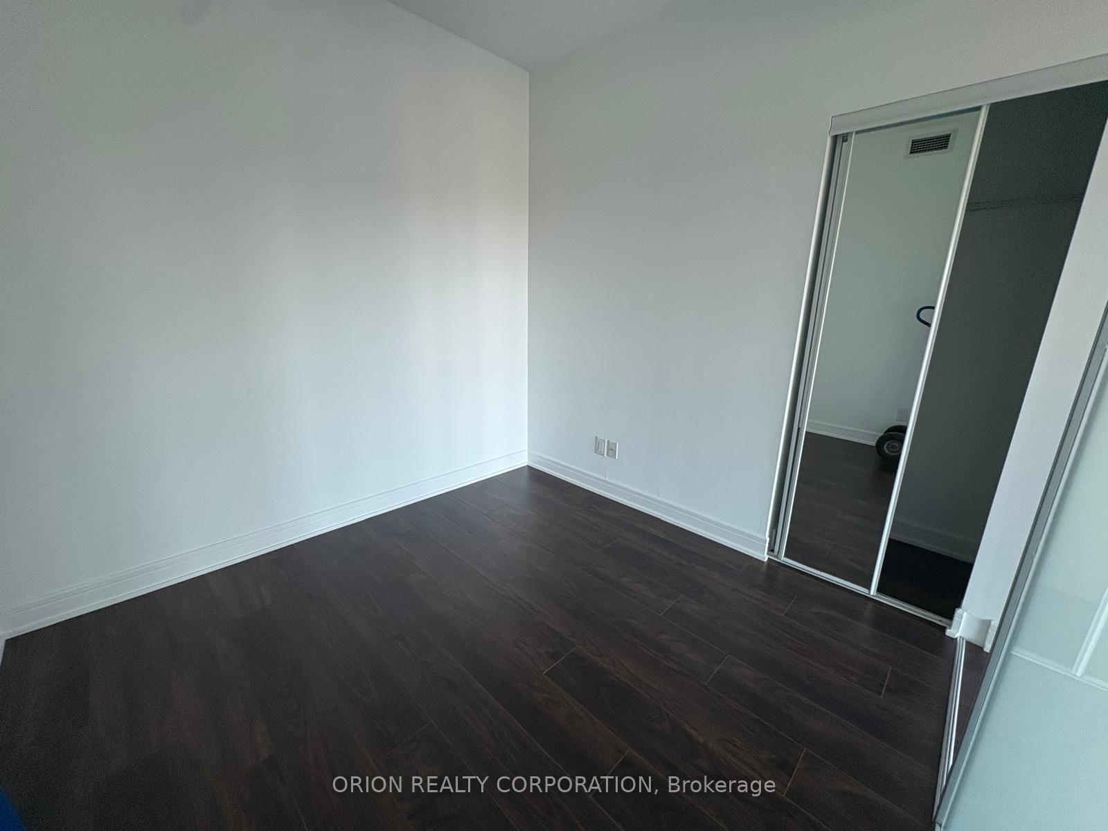 Photo 13 of Unit 1105, 35 Brian Peck Crescent, Toronto, Thorncliffe Park — HOMEH