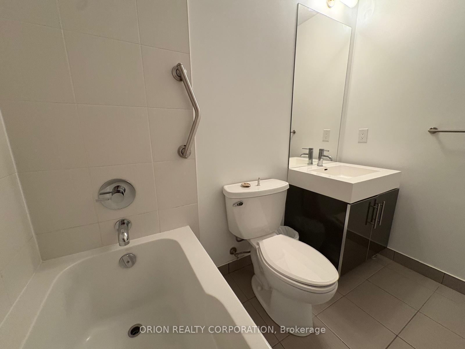 Photo 16 of Unit 1105, 35 Brian Peck Crescent, Toronto, Thorncliffe Park — HOMEH