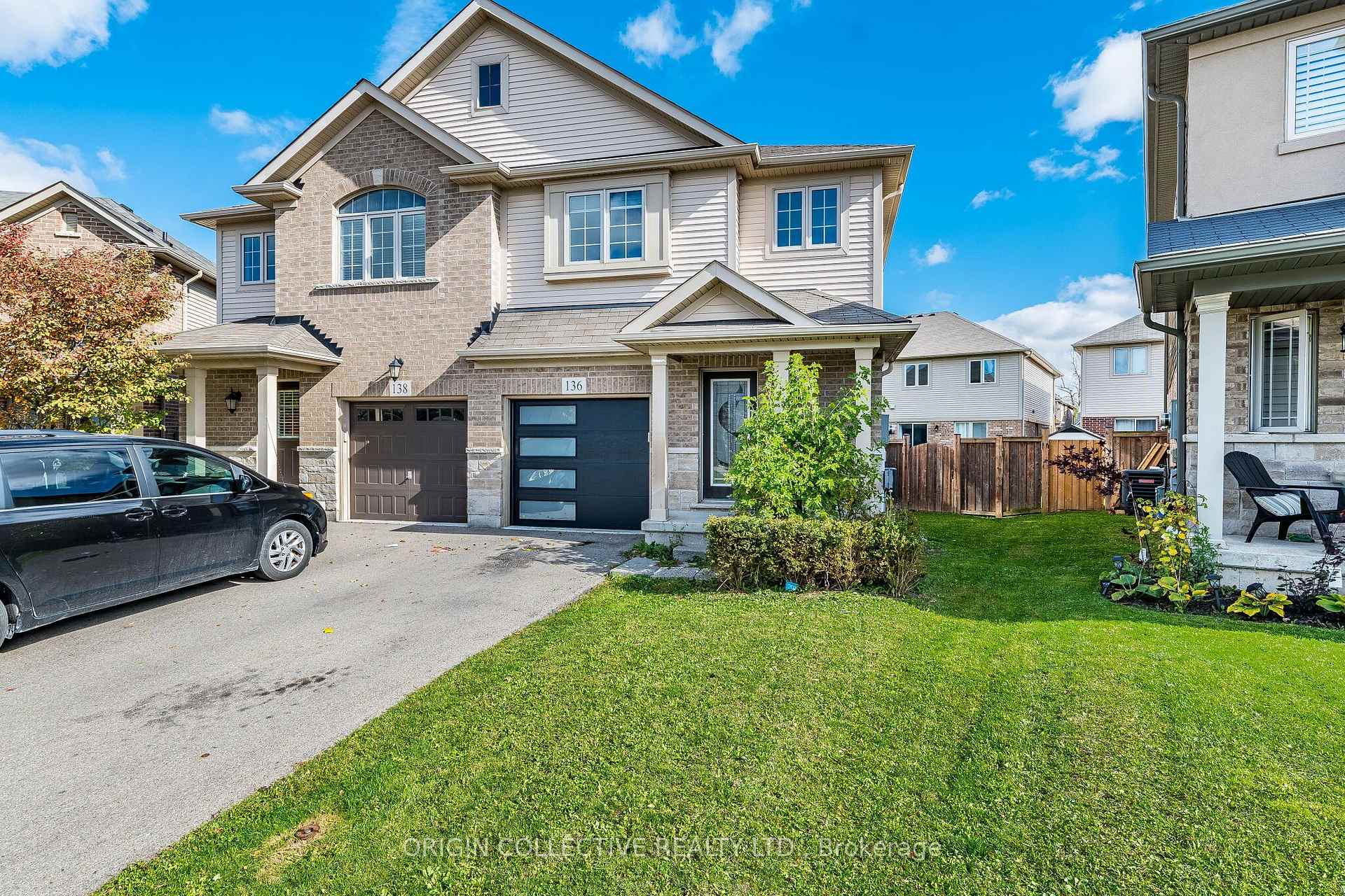Photo 4 of 136 Westbank Trail E, Hamilton, Stoney Creek Mountain — HOMEH
