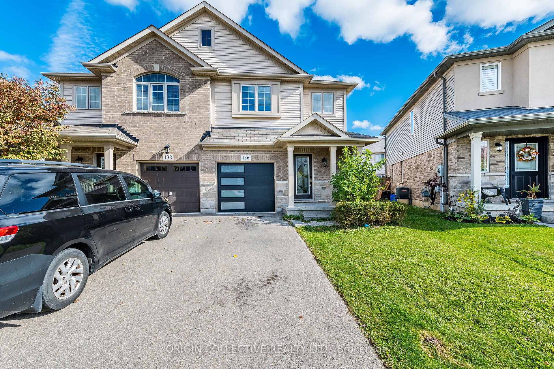 Photo 5 of 136 Westbank Trail E, Hamilton, Stoney Creek Mountain — HOMEH