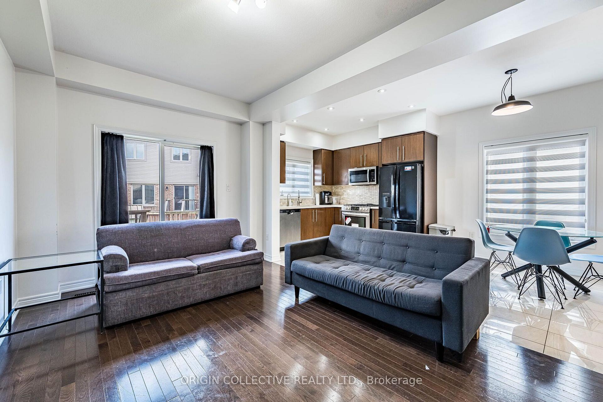 Photo 19 of 136 Westbank Trail E, Hamilton, Stoney Creek Mountain — HOMEH
