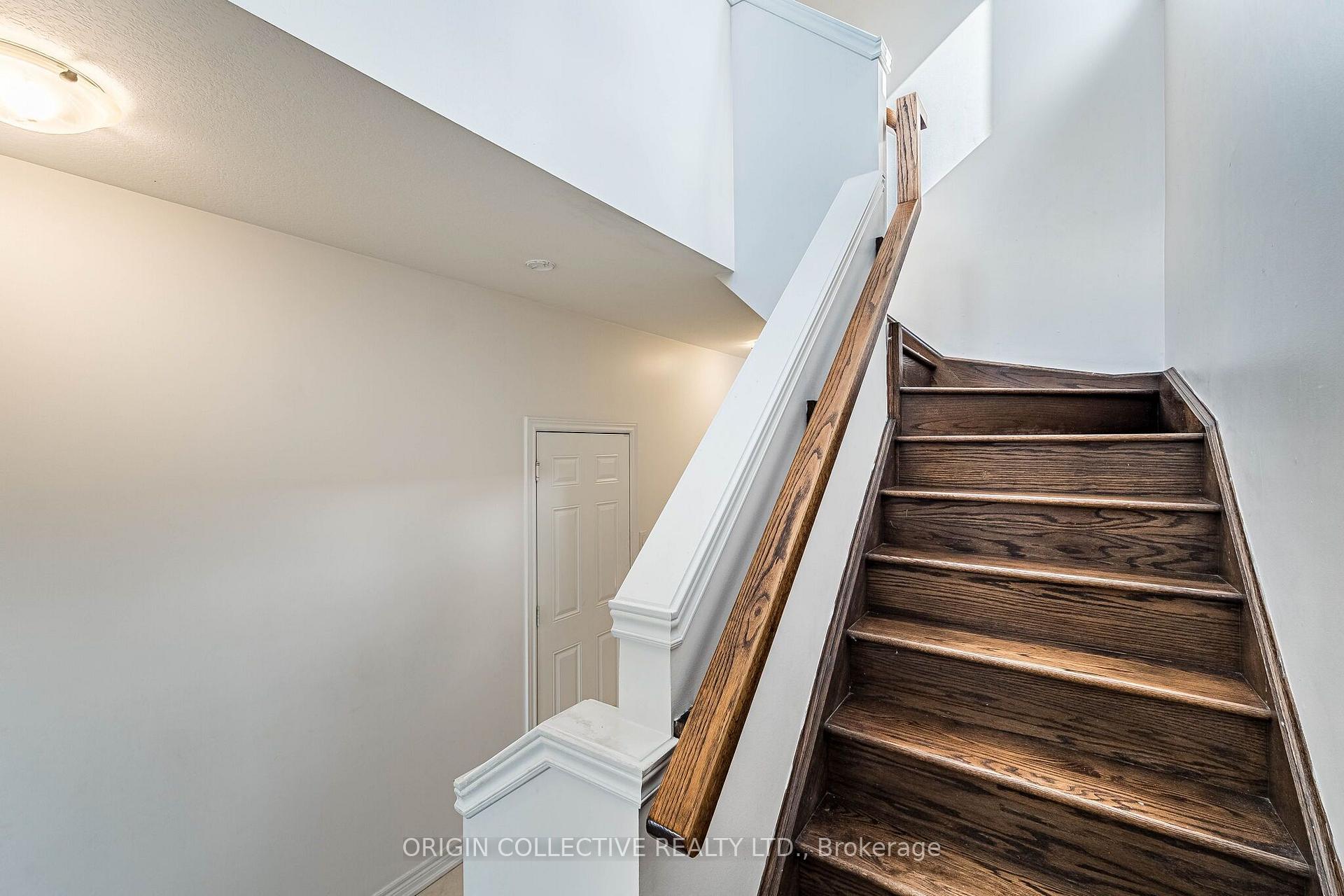 Photo 33 of 136 Westbank Trail E, Hamilton, Stoney Creek Mountain — HOMEH