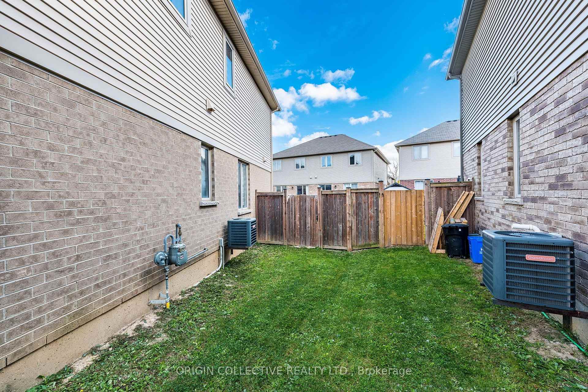 Photo 46 of 136 Westbank Trail E, Hamilton, Stoney Creek Mountain — HOMEH