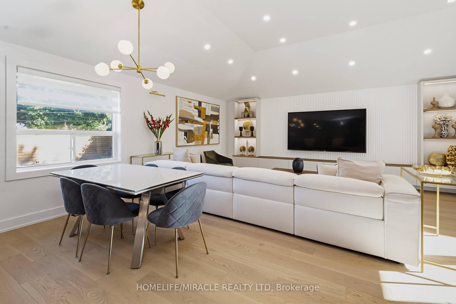 Photo 12 of 8 Laurelwood Crescent, Etobicoke, Willowridge-Martingrove-Richview — HOMEH
