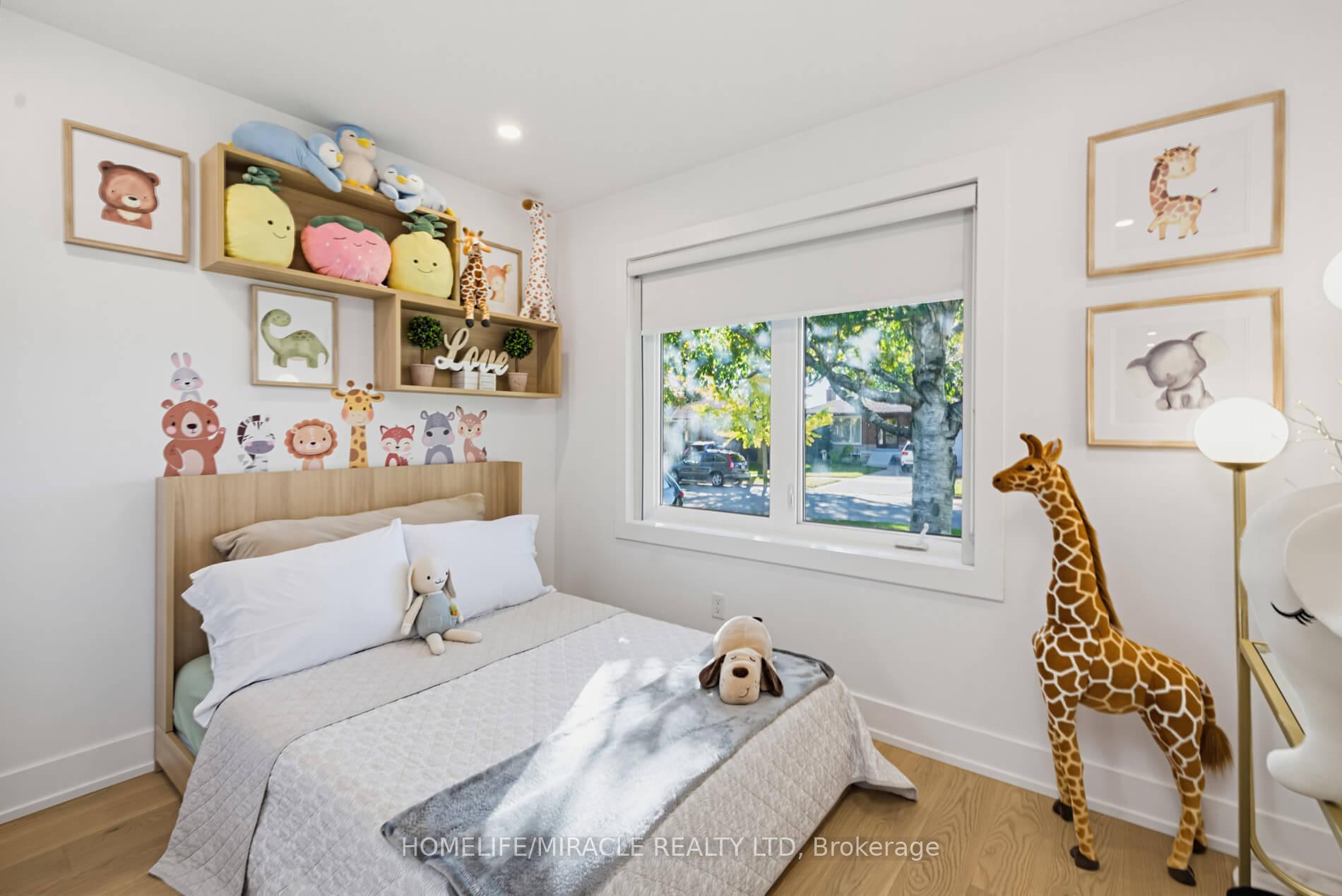 Photo 27 of 8 Laurelwood Crescent, Etobicoke, Willowridge-Martingrove-Richview — HOMEH