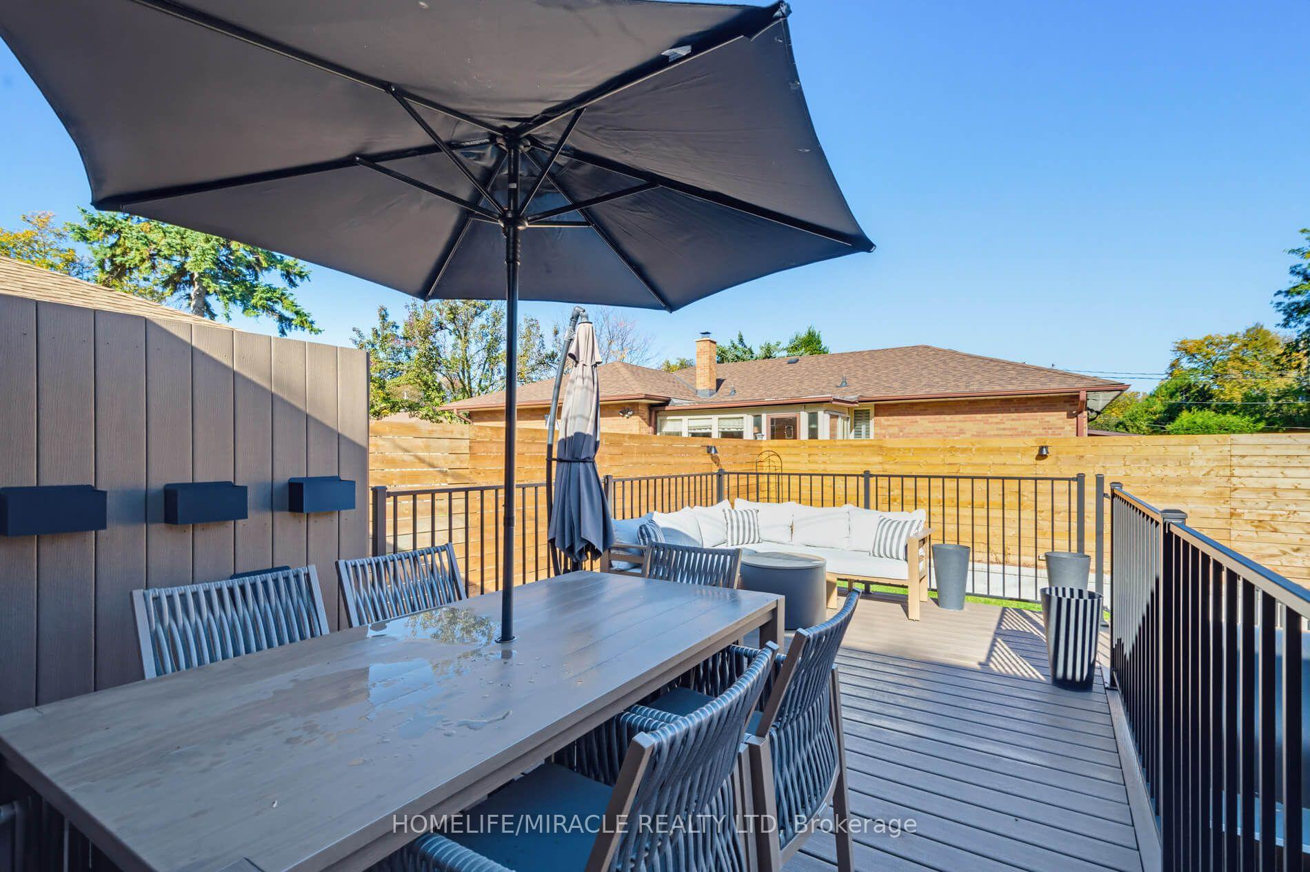 Photo 49 of 8 Laurelwood Crescent, Etobicoke, Willowridge-Martingrove-Richview — HOMEH