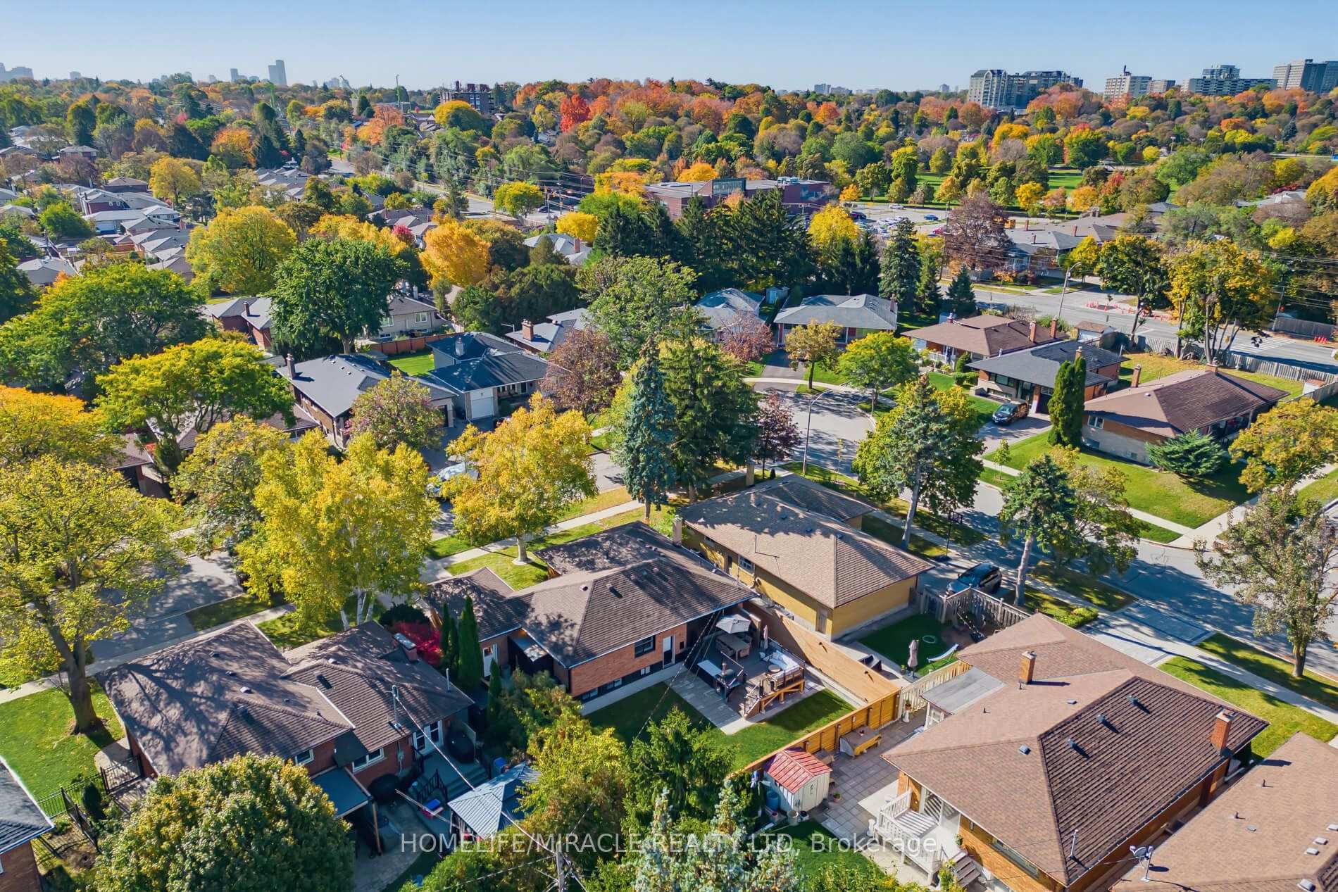 Photo 51 of 8 Laurelwood Crescent, Etobicoke, Willowridge-Martingrove-Richview — HOMEH