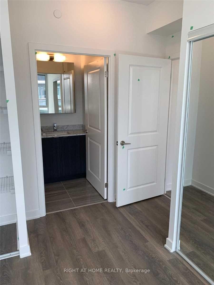 Photo 26 of Unit 1008, 100 Eagle Rock Way, Vaughan, Rural Vaughan — HOMEH