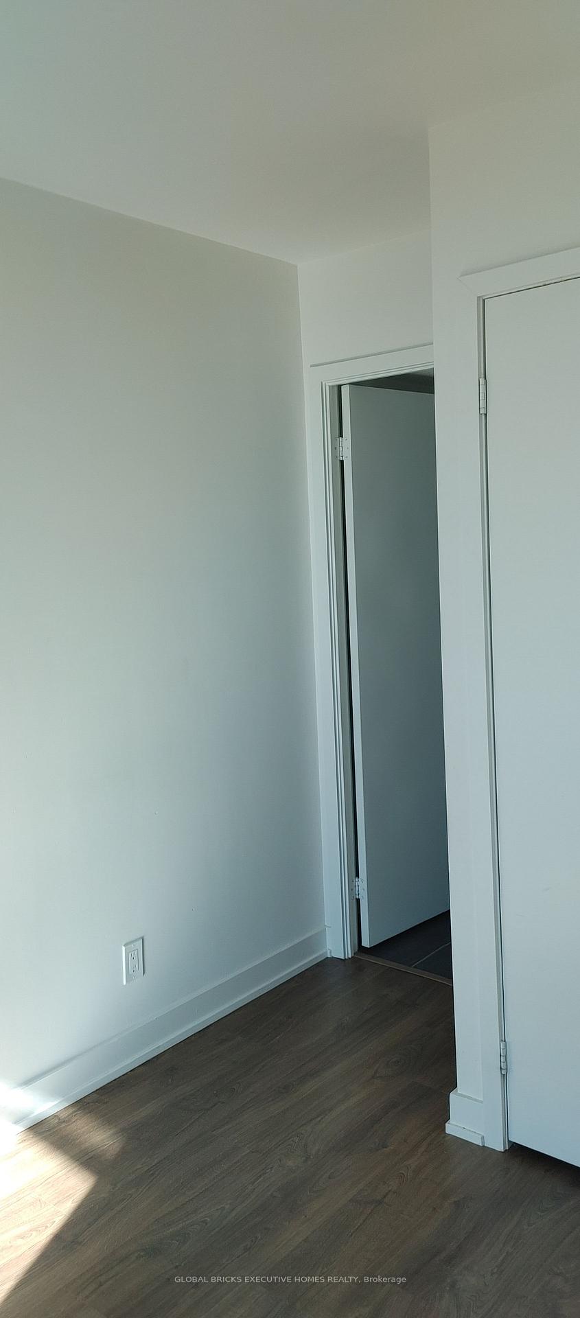 Photo 8 of Unit 417, 30 Tretti Way, North York, Clanton Park — HOMEH