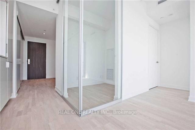Photo 10 of Unit 2006, 185 Roehampton Avenue, Toronto, Mount Pleasant West — HOMEH